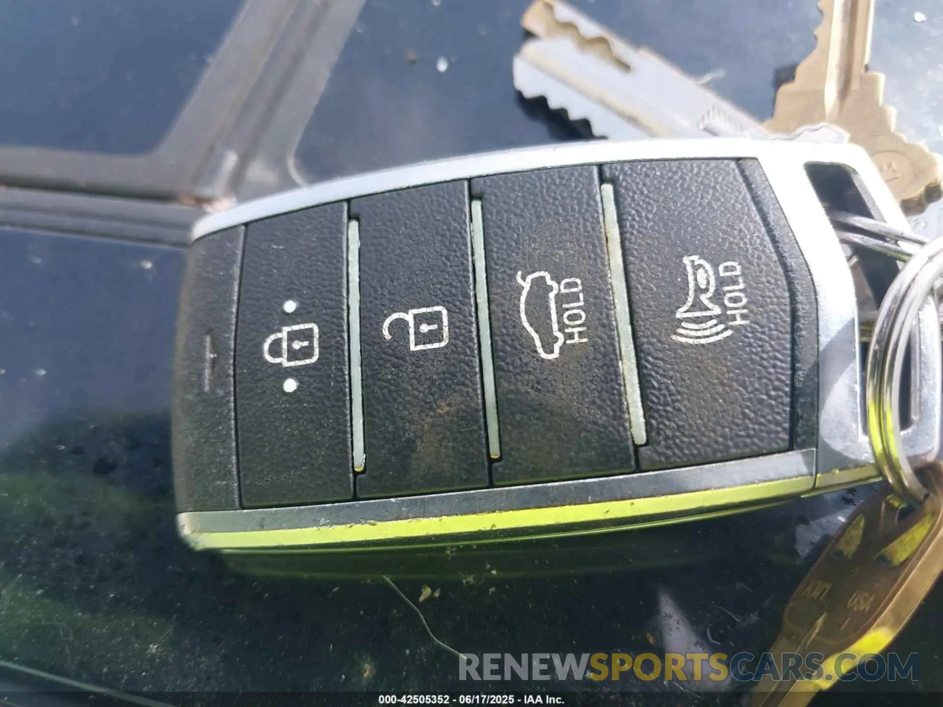 11 Photograph of a damaged car KMTG24LA5LU057278 GENESIS G70 2020