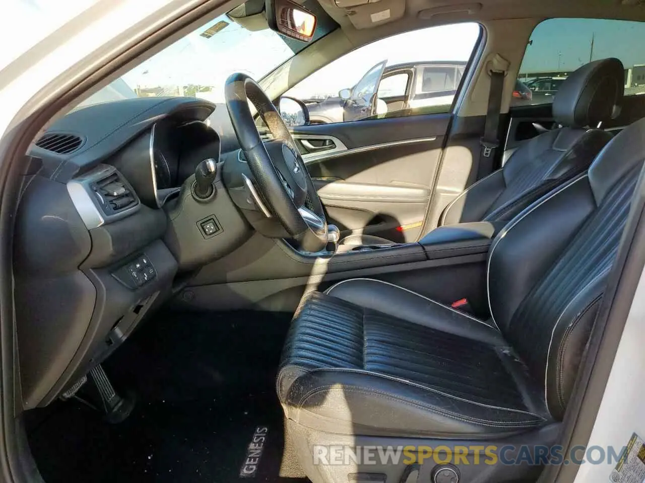 7 Photograph of a damaged car KMTG34LA1LU063284 GENESIS G70 2020