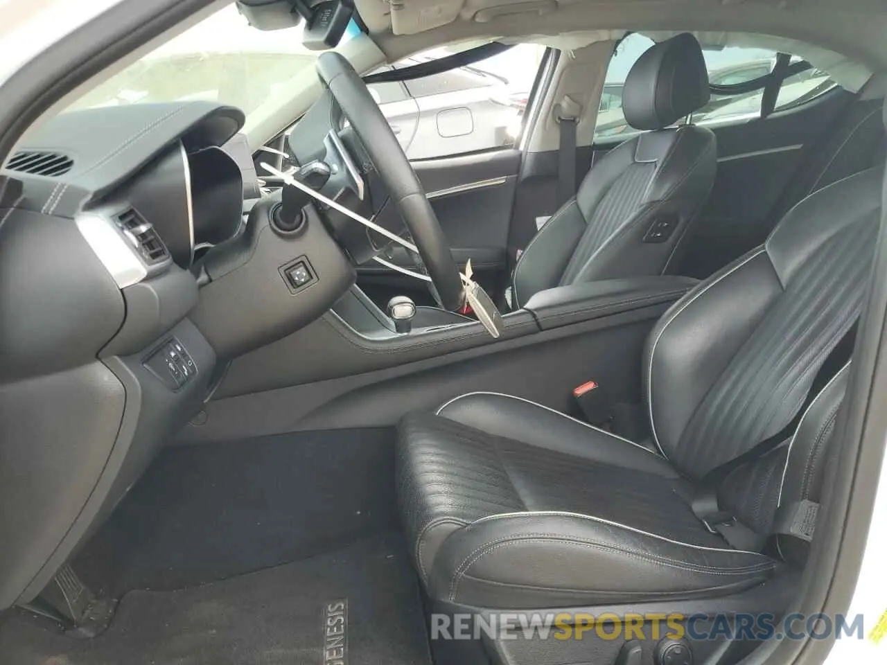 7 Photograph of a damaged car KMTG34LA3LU055977 GENESIS G70 2020