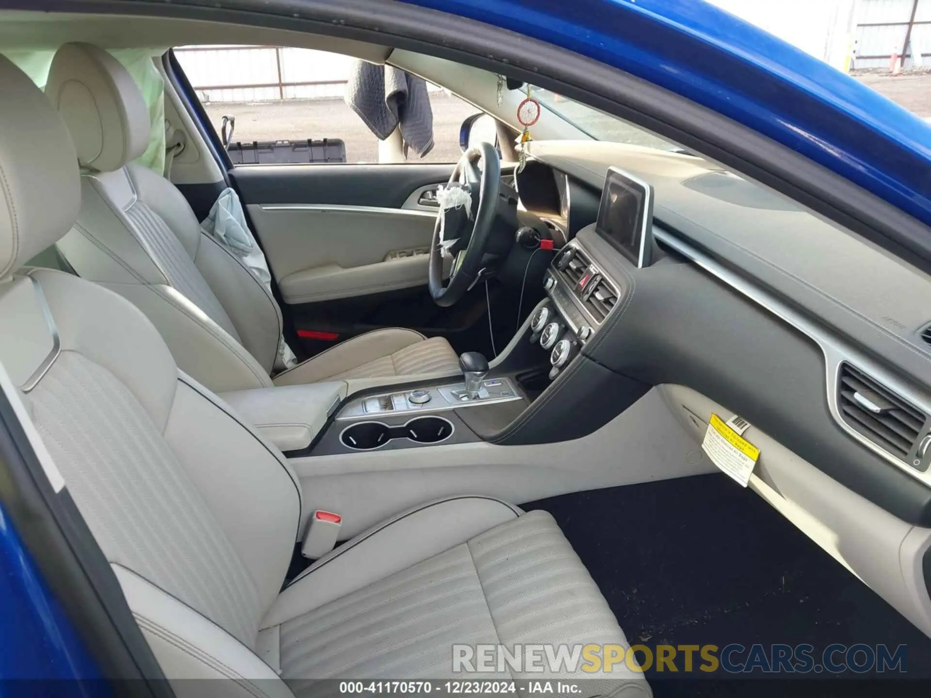 5 Photograph of a damaged car KMTG34LA7LU045274 GENESIS G70 2020