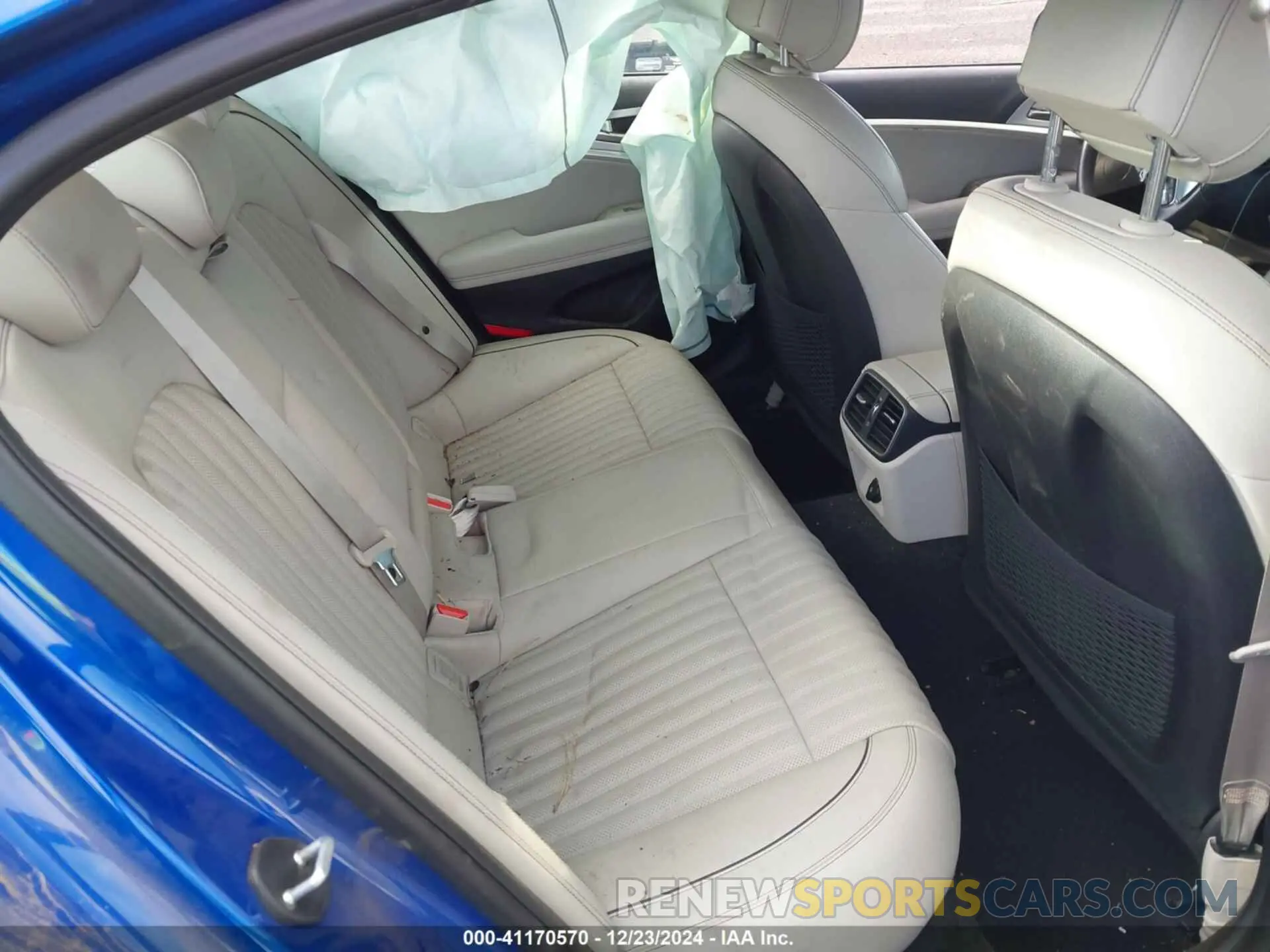 8 Photograph of a damaged car KMTG34LA7LU045274 GENESIS G70 2020