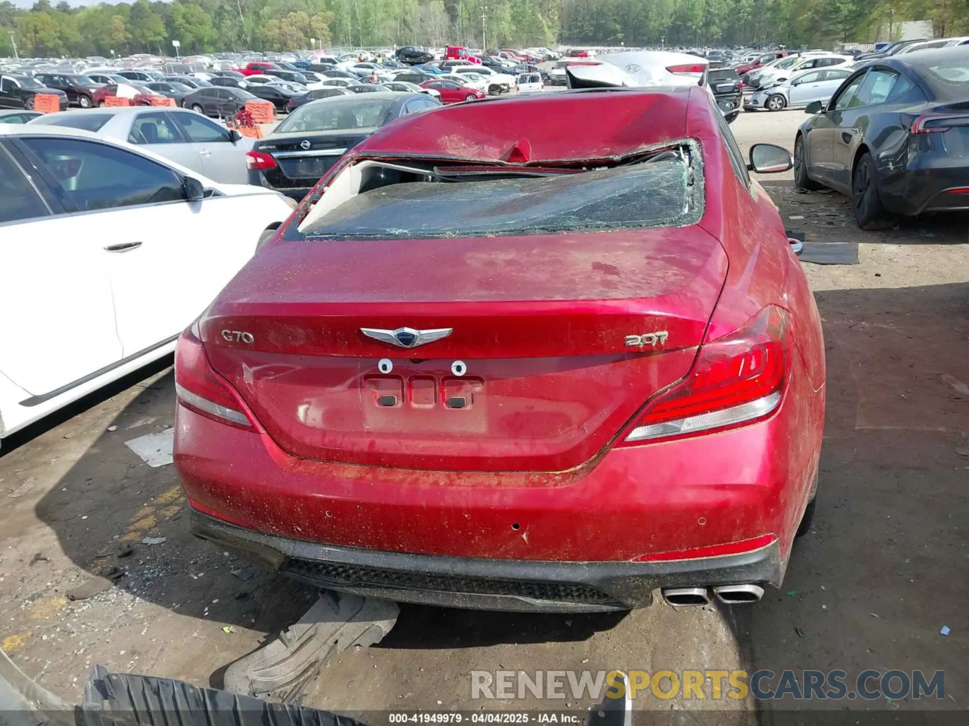 16 Photograph of a damaged car KMTG34LAXLU062859 GENESIS G70 2020