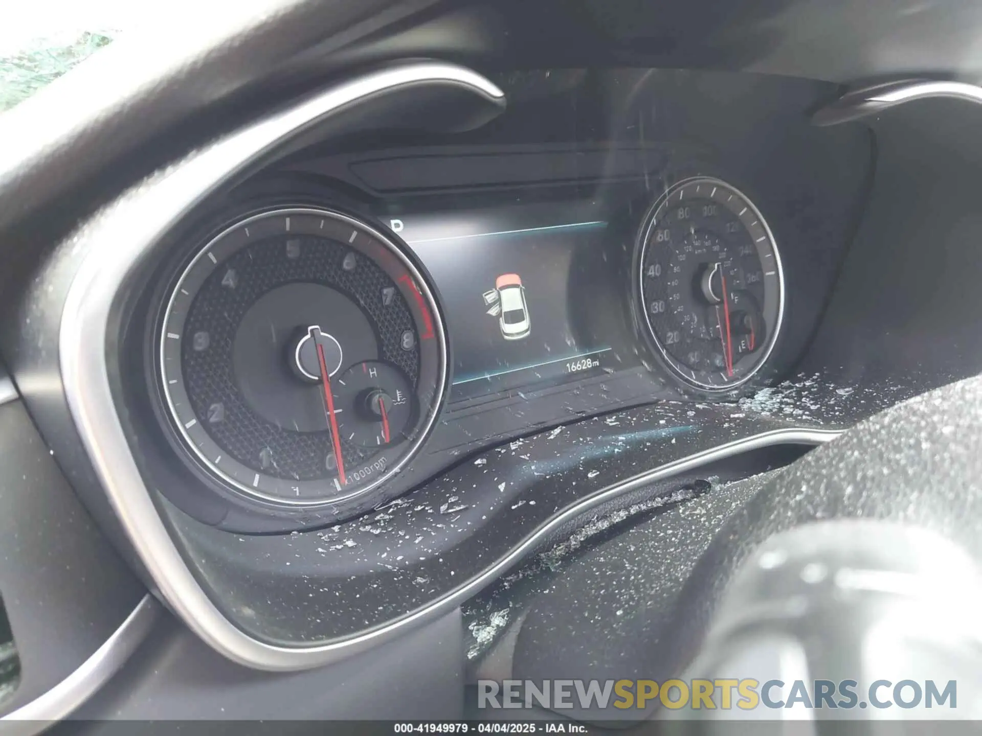 7 Photograph of a damaged car KMTG34LAXLU062859 GENESIS G70 2020