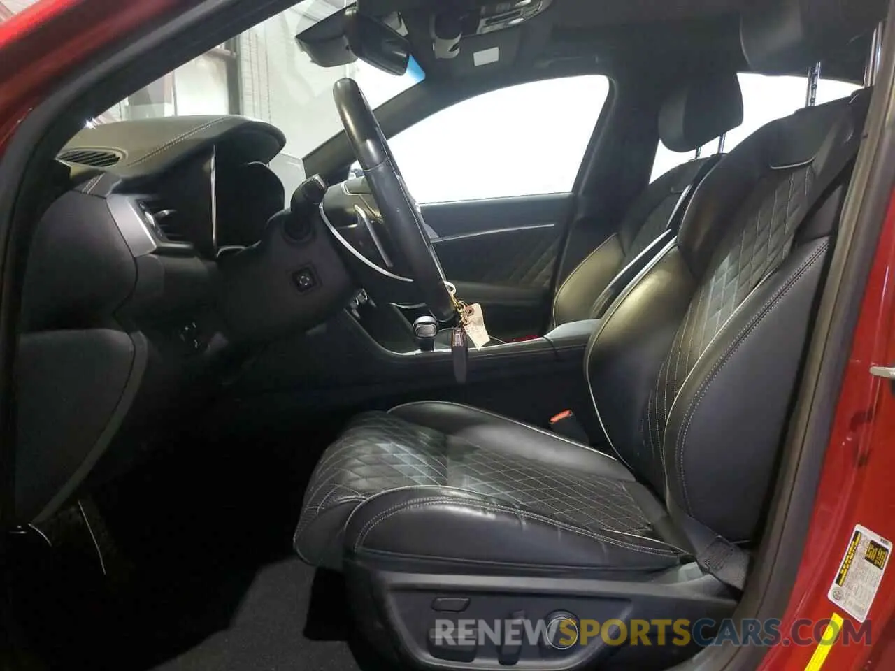 7 Photograph of a damaged car KMTG34LE0LU051663 GENESIS G70 2020