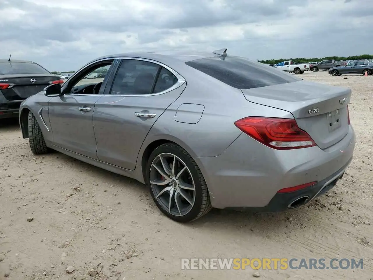 2 Photograph of a damaged car KMTG34LE2LU063944 GENESIS G70 2020