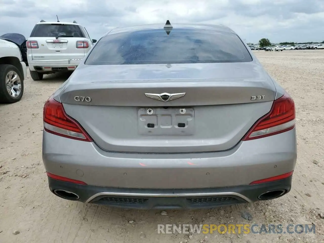 6 Photograph of a damaged car KMTG34LE2LU063944 GENESIS G70 2020
