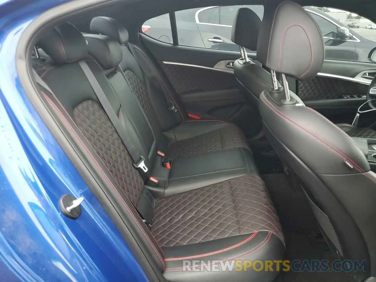 10 Photograph of a damaged car KMTG34LE3LU047042 GENESIS G70 2020