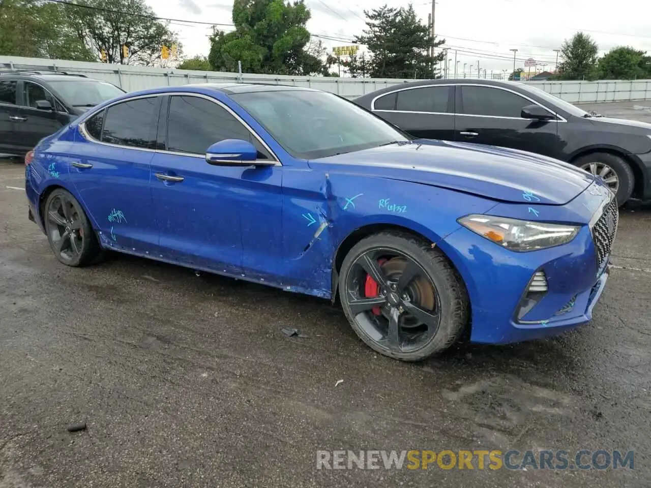 4 Photograph of a damaged car KMTG34LE3LU047042 GENESIS G70 2020