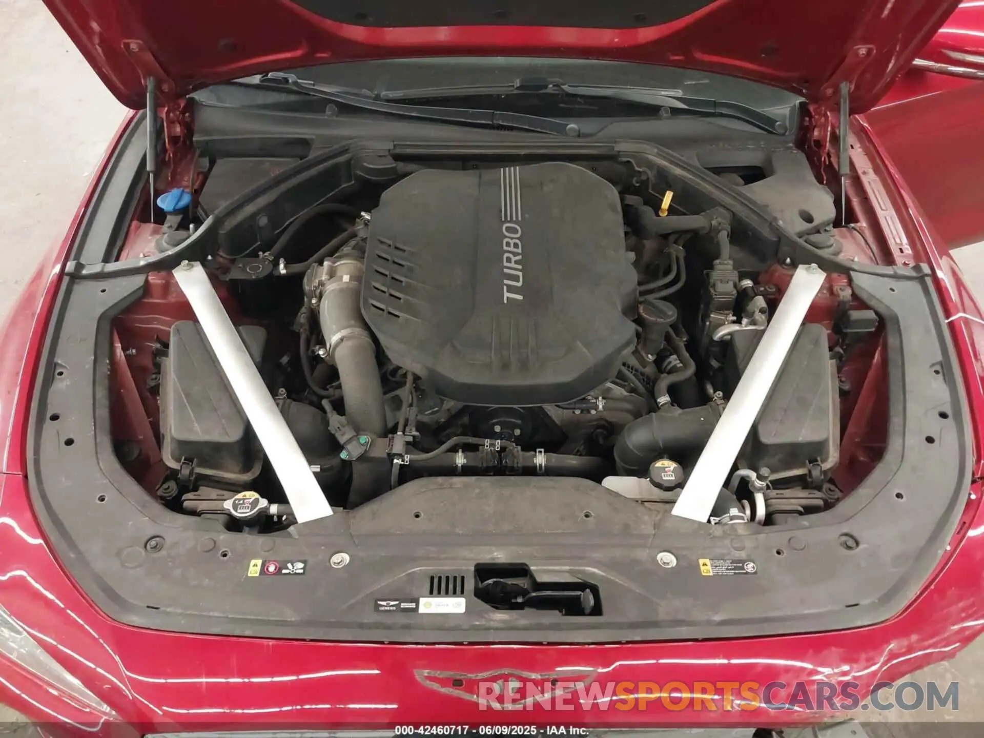 10 Photograph of a damaged car KMTG34LE3LU051639 GENESIS G70 2020