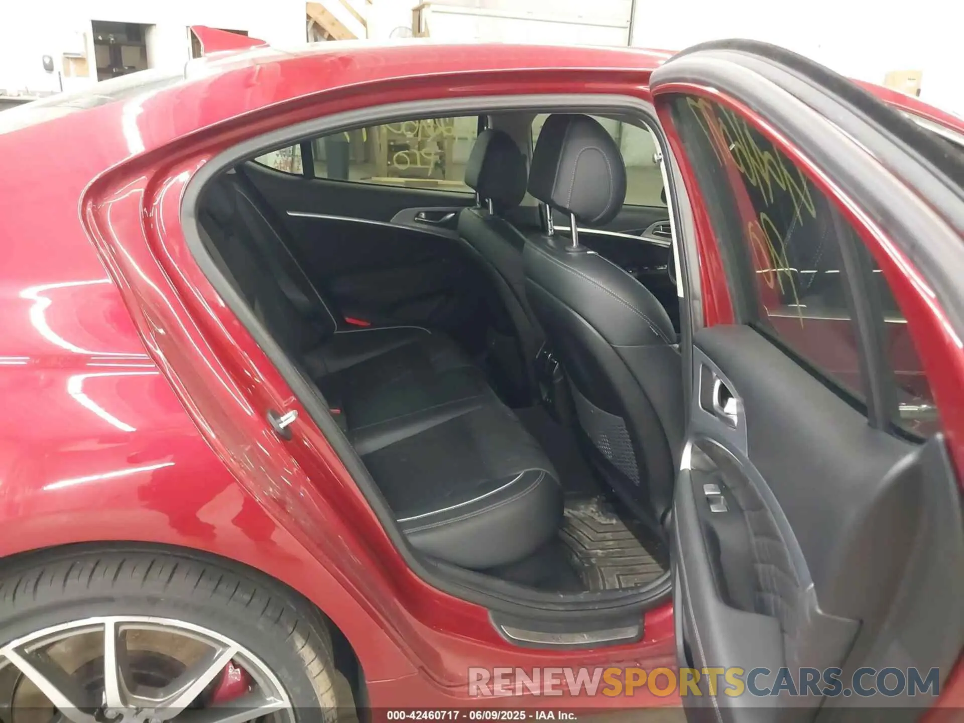 8 Photograph of a damaged car KMTG34LE3LU051639 GENESIS G70 2020