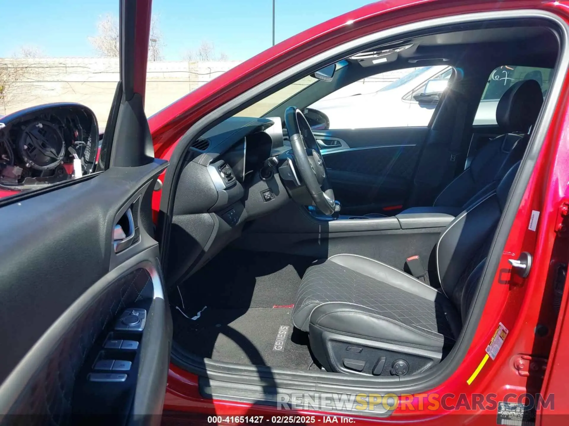 5 Photograph of a damaged car KMTG44LA3LU045365 GENESIS G70 2020