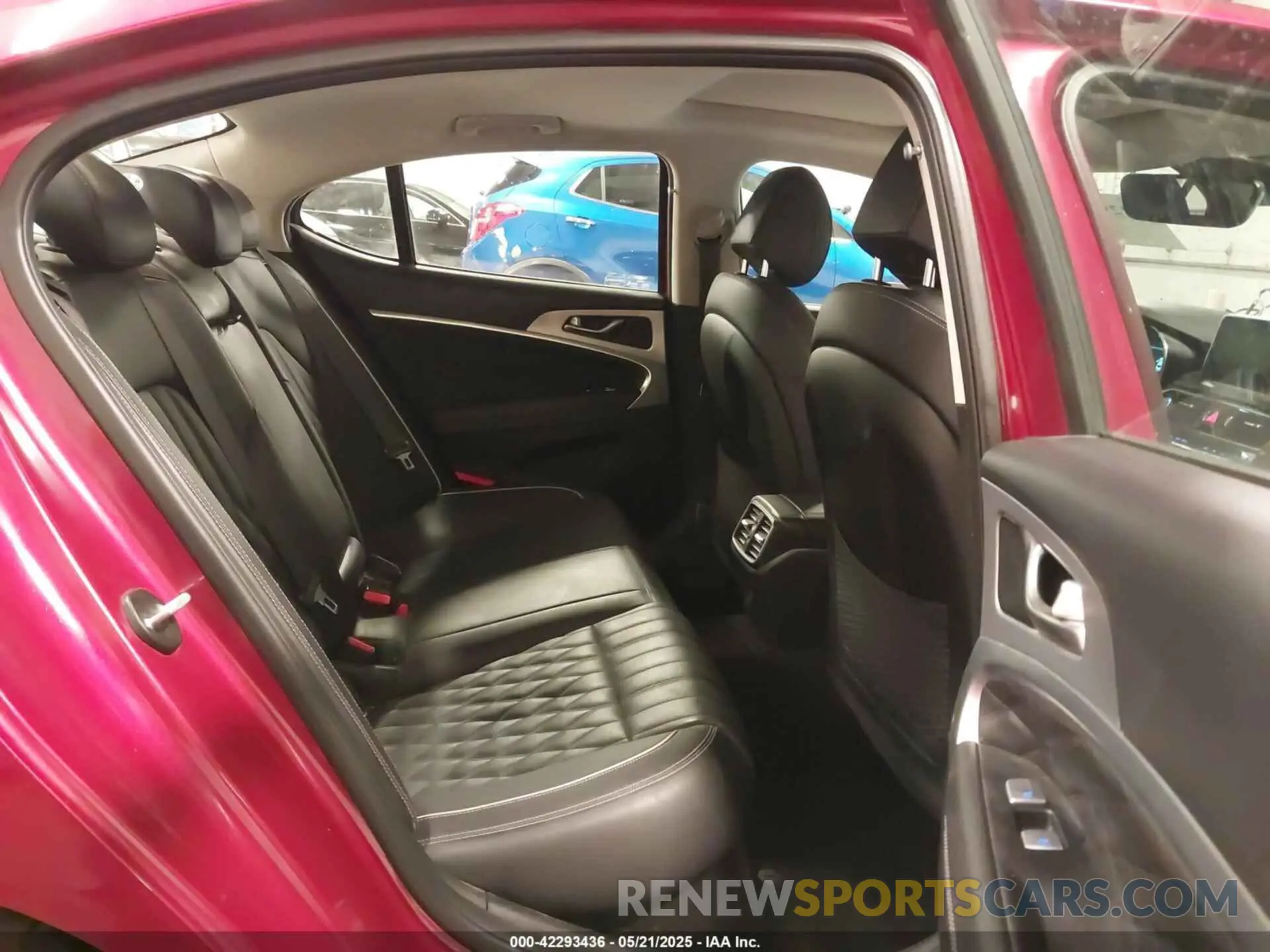 8 Photograph of a damaged car KMTG44LA3LU059816 GENESIS G70 2020
