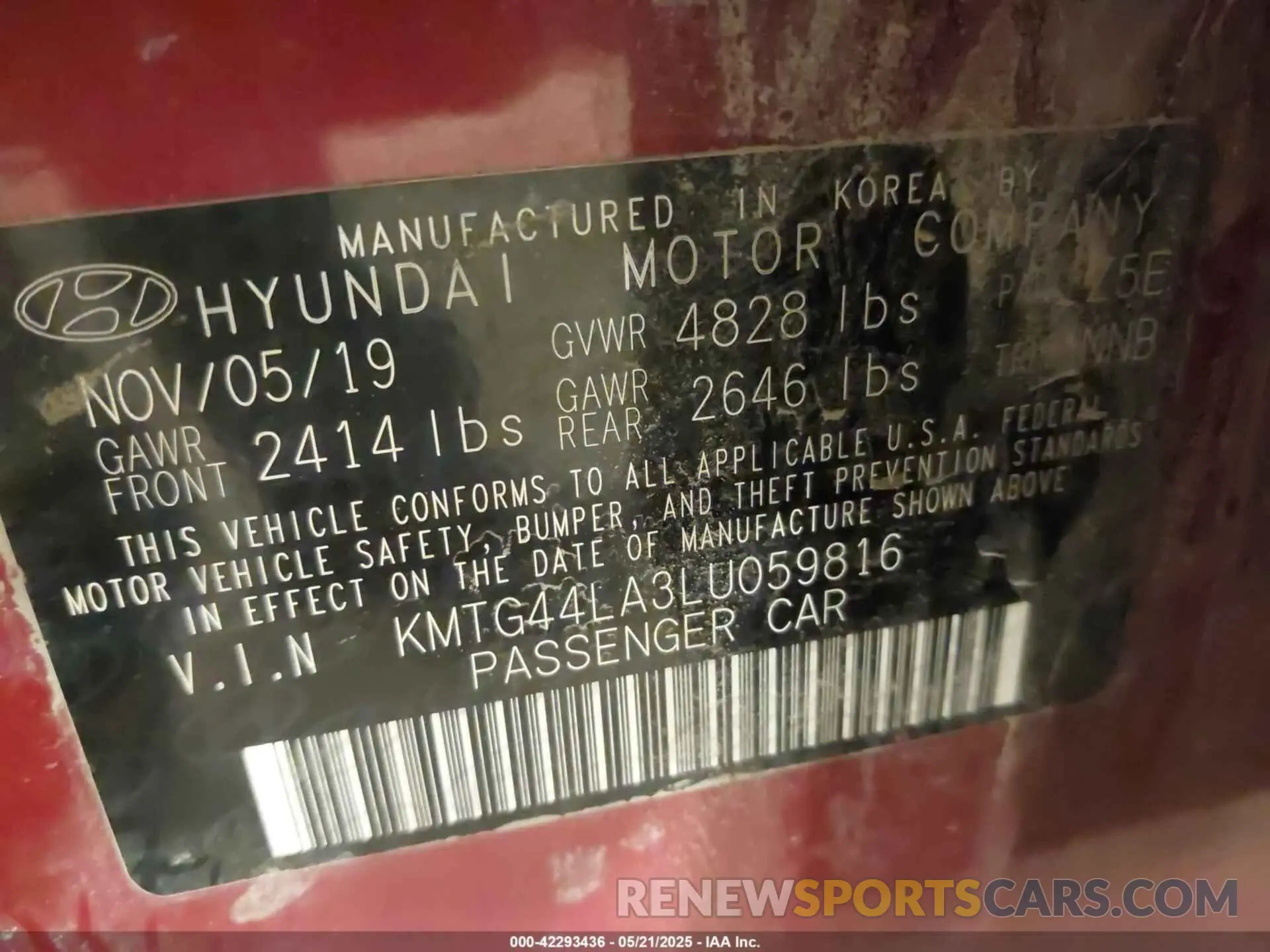9 Photograph of a damaged car KMTG44LA3LU059816 GENESIS G70 2020