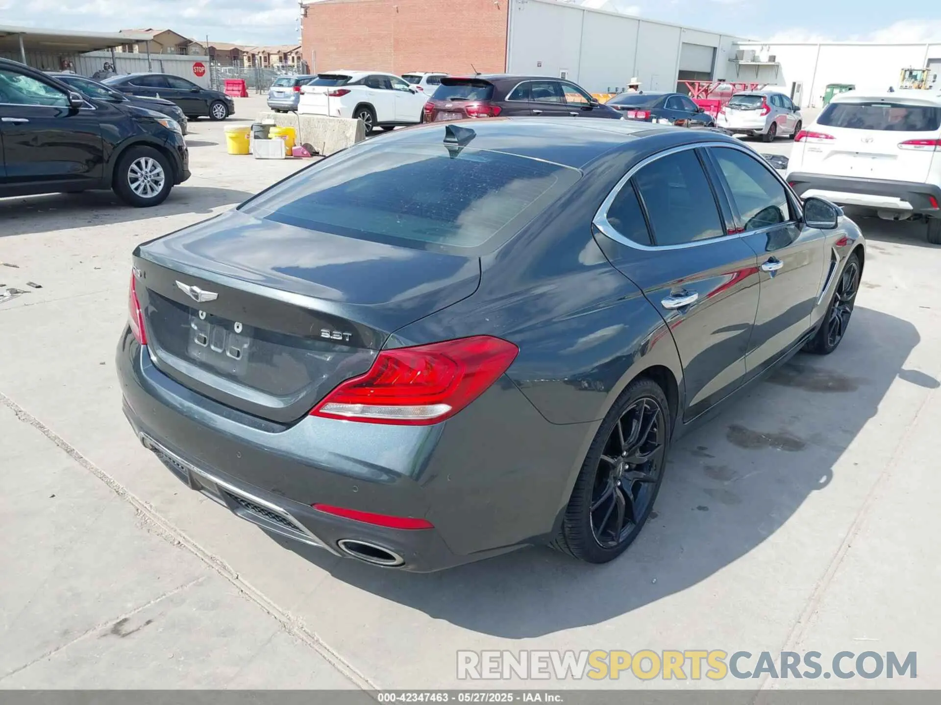 4 Photograph of a damaged car KMTG74LE8LU050250 GENESIS G70 2020