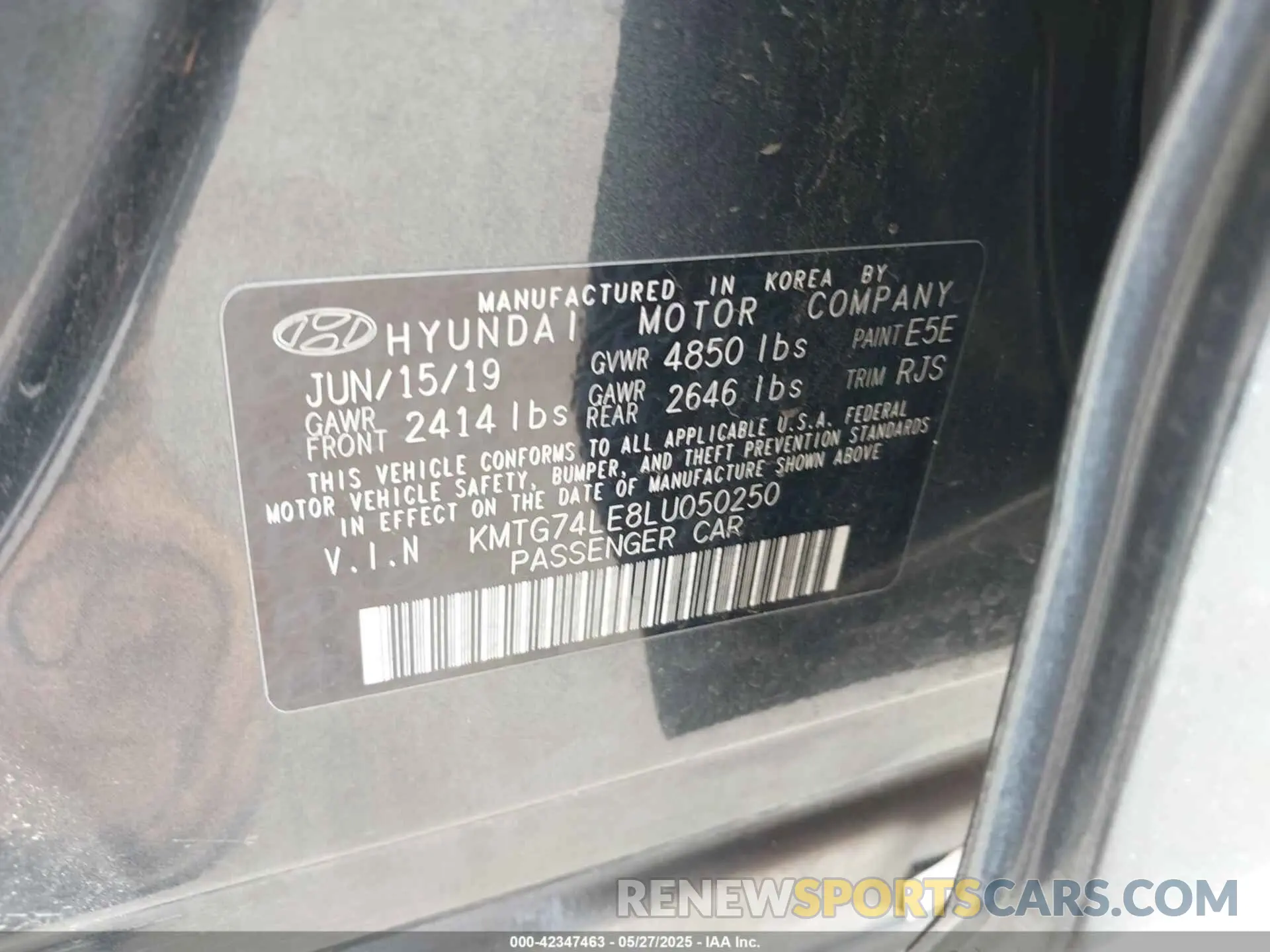 9 Photograph of a damaged car KMTG74LE8LU050250 GENESIS G70 2020