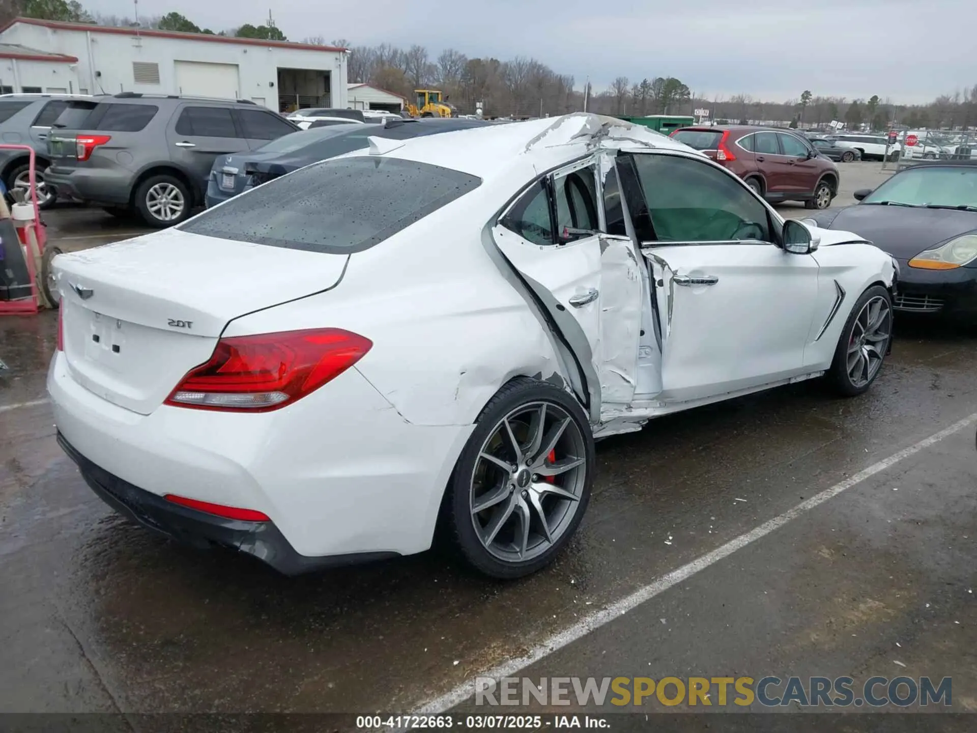 4 Photograph of a damaged car KMTG24LA0MU067346 GENESIS G70 2021