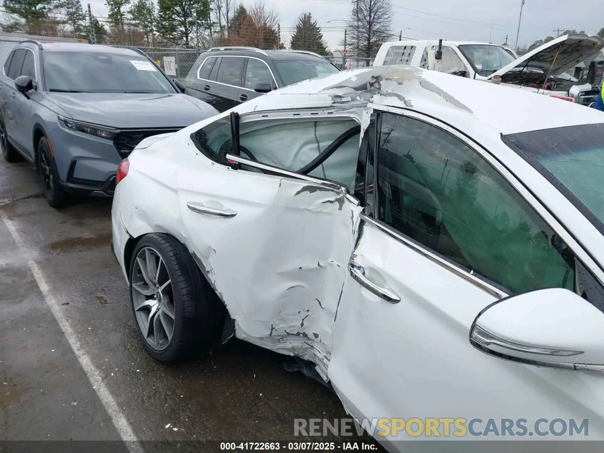 6 Photograph of a damaged car KMTG24LA0MU067346 GENESIS G70 2021