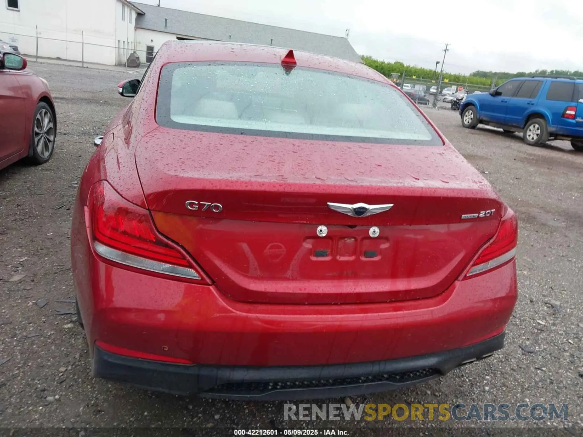 16 Photograph of a damaged car KMTG44LA0MU075456 GENESIS G70 2021