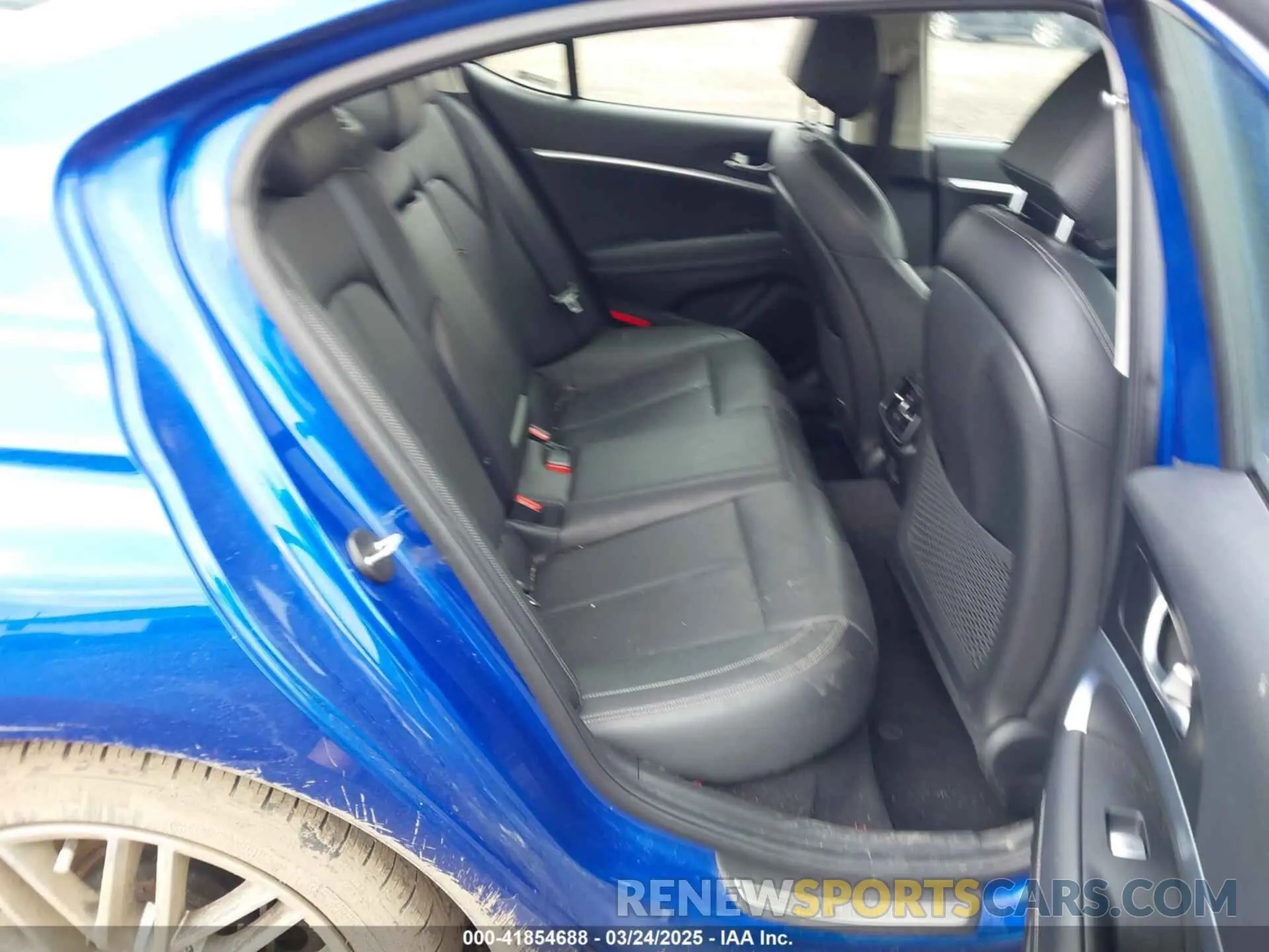 8 Photograph of a damaged car KMTG64LA1MU075332 GENESIS G70 2021