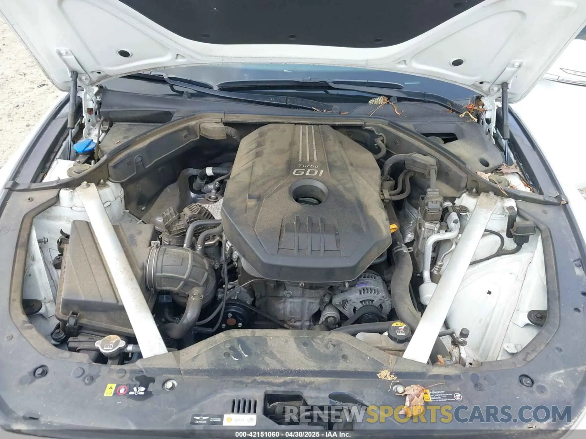 10 Photograph of a damaged car KMTG64LA2MU074982 GENESIS G70 2021
