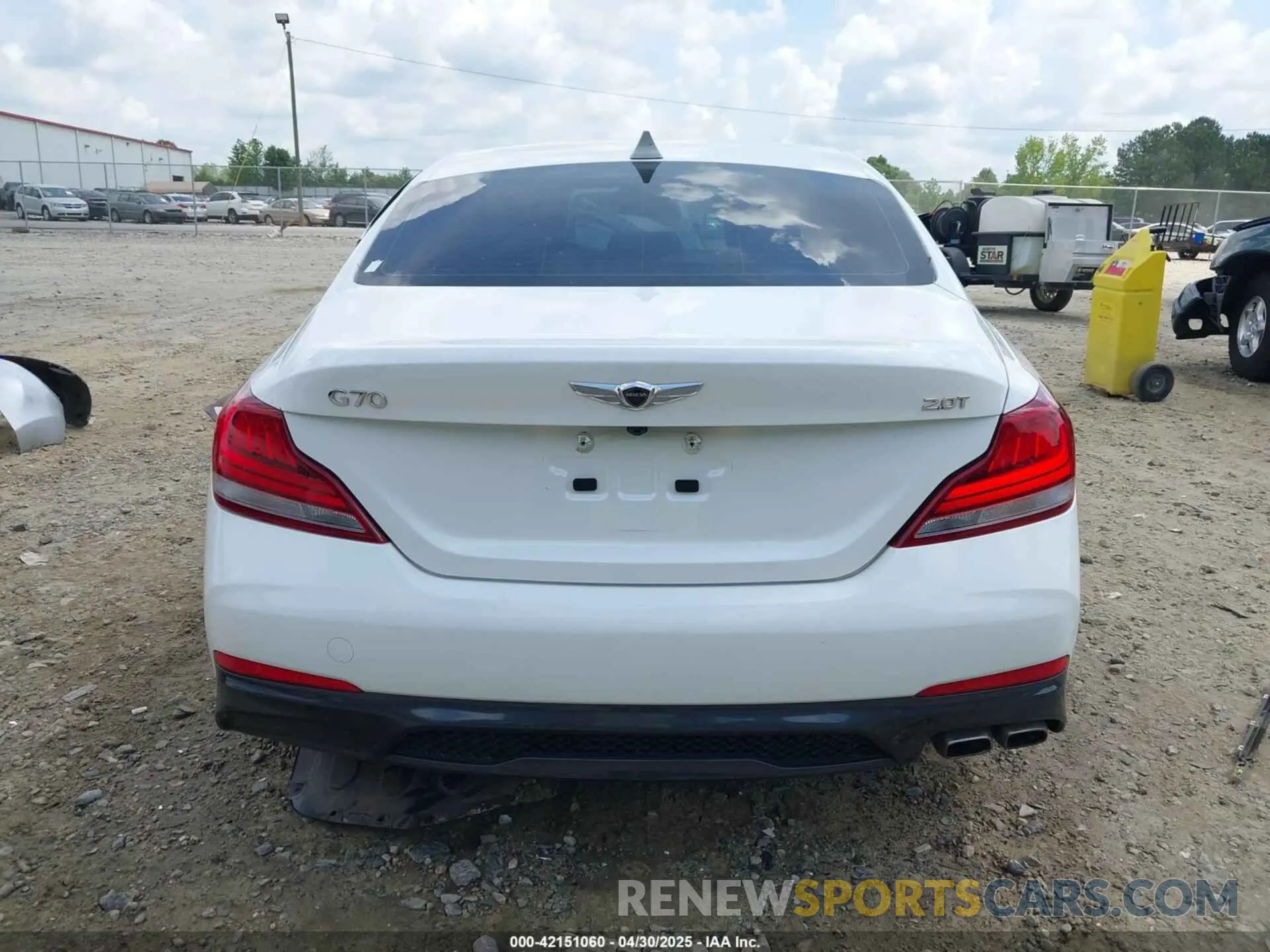 16 Photograph of a damaged car KMTG64LA2MU074982 GENESIS G70 2021
