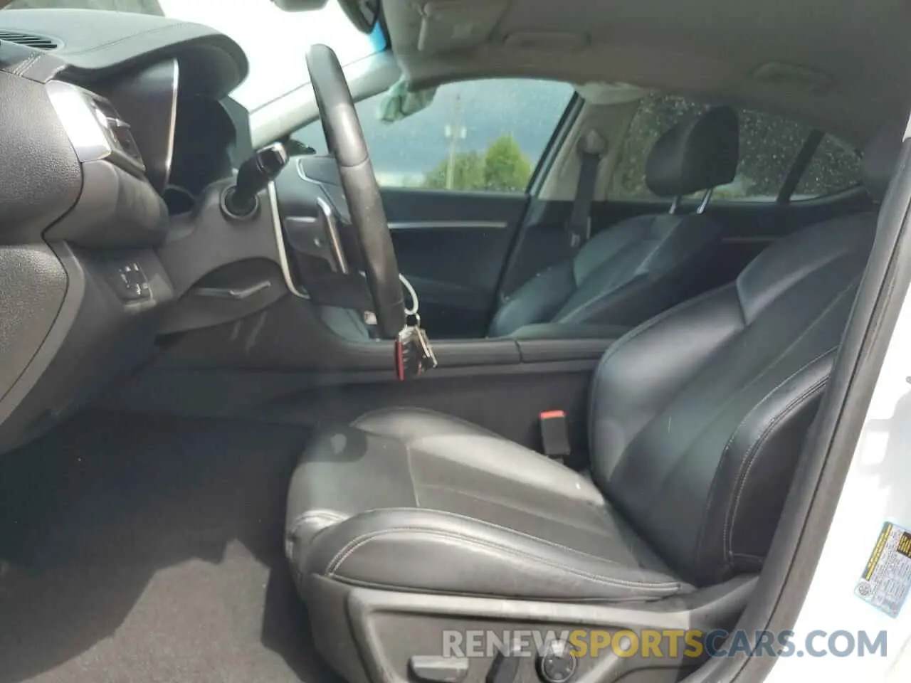 7 Photograph of a damaged car KMTG64LA6MU073480 GENESIS G70 2021