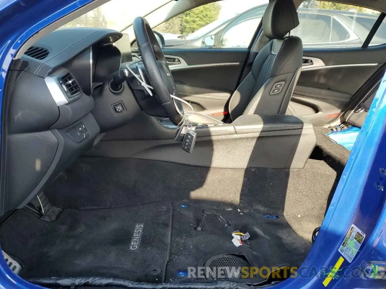 7 Photograph of a damaged car KMTG74LEXMU074292 GENESIS G70 2021