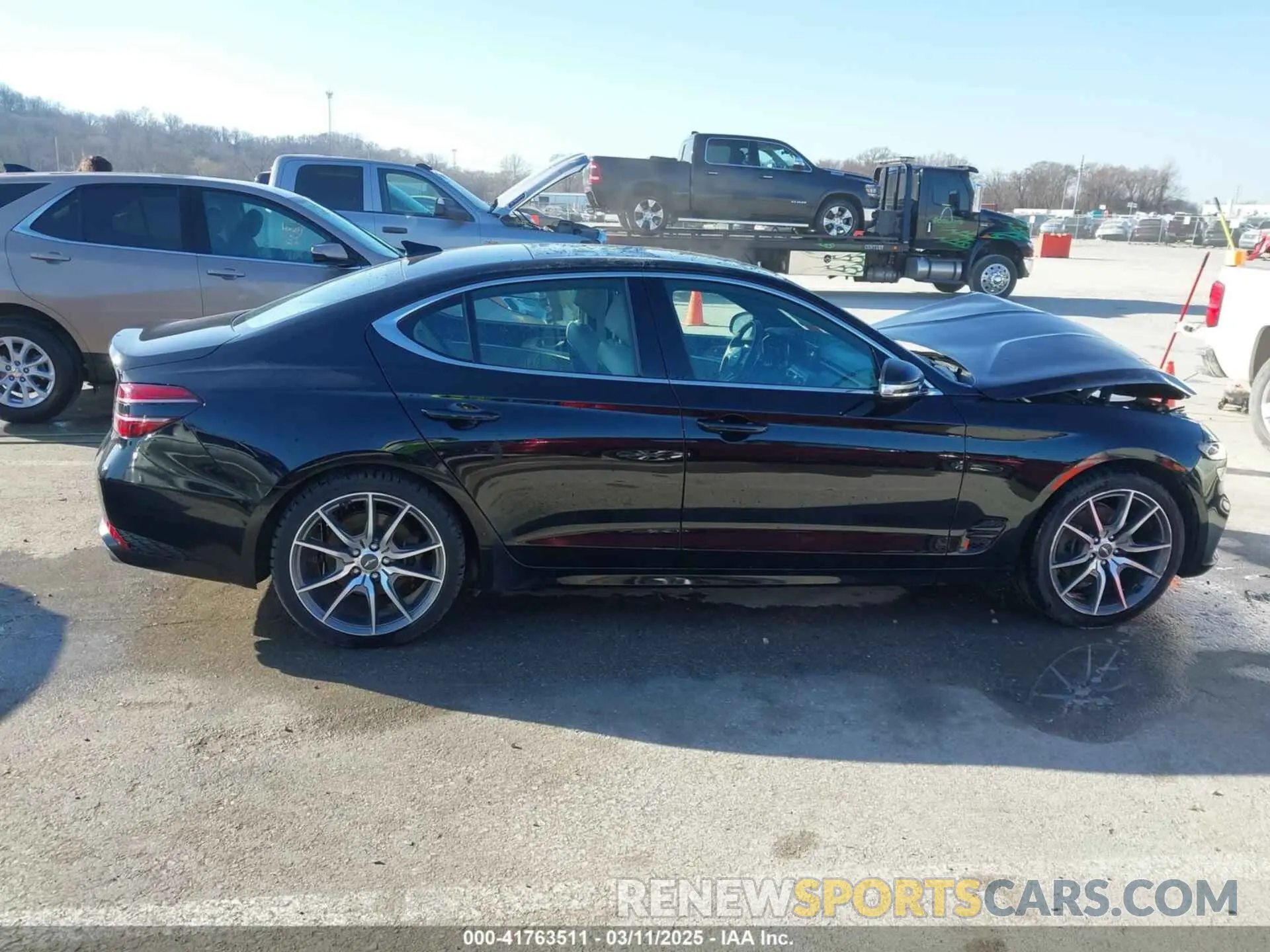 13 Photograph of a damaged car KMTG34TA0NU098580 GENESIS G70 2022