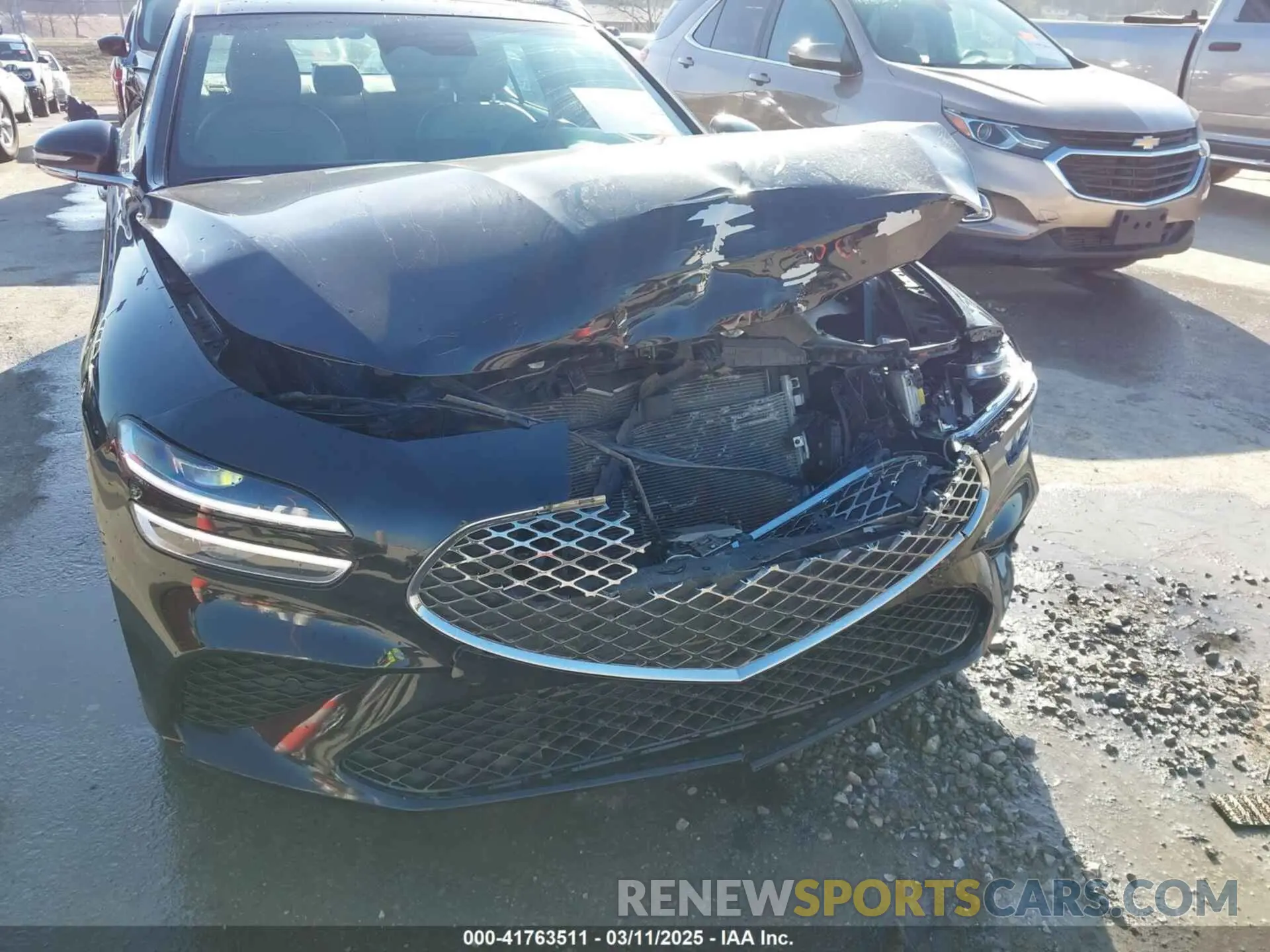 17 Photograph of a damaged car KMTG34TA0NU098580 GENESIS G70 2022