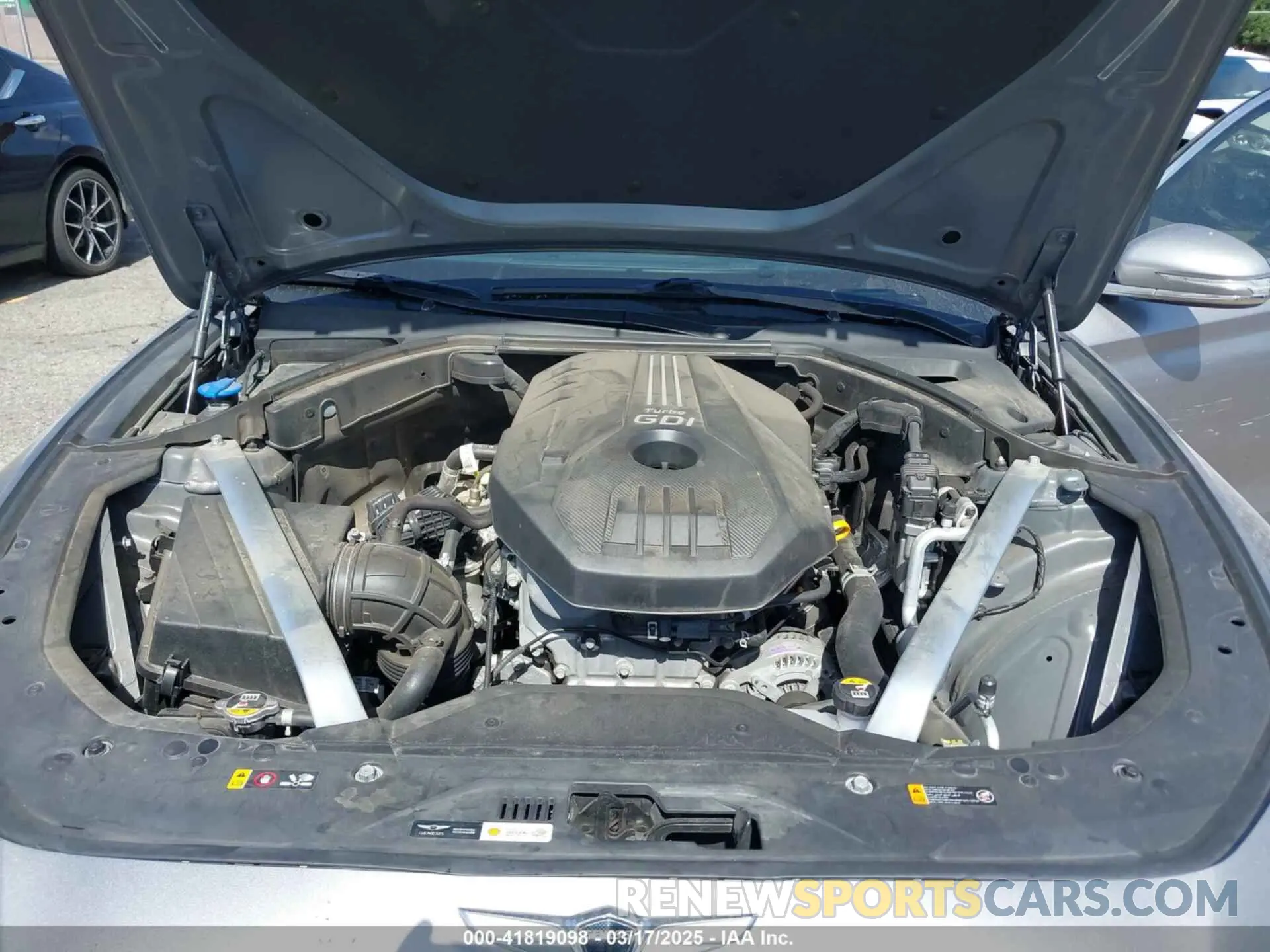 10 Photograph of a damaged car KMTG34TA1NU092710 GENESIS G70 2022