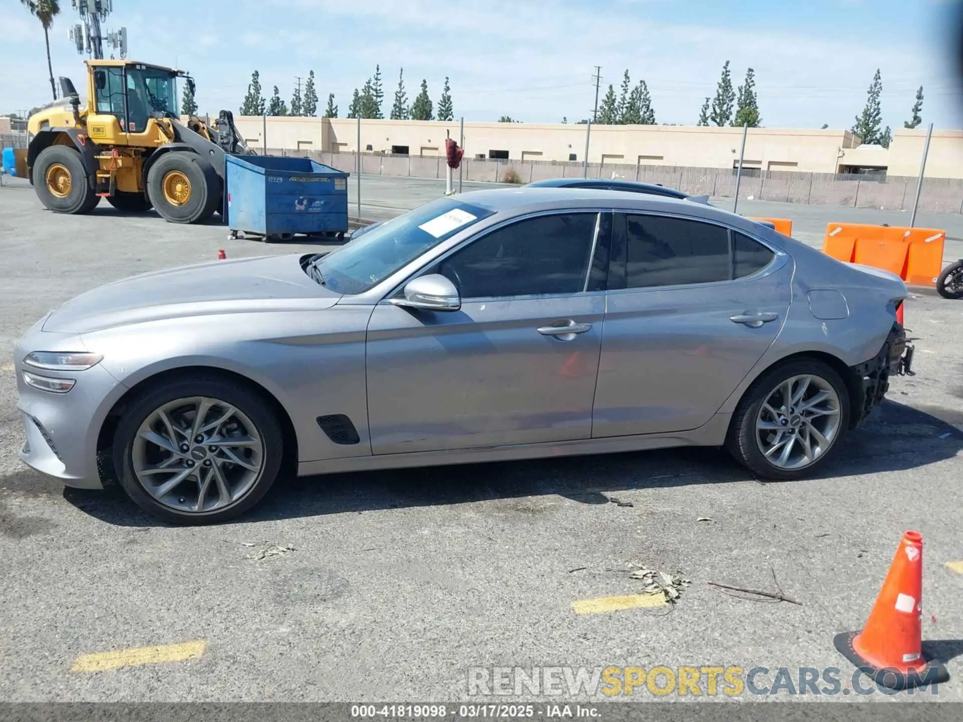 14 Photograph of a damaged car KMTG34TA1NU092710 GENESIS G70 2022