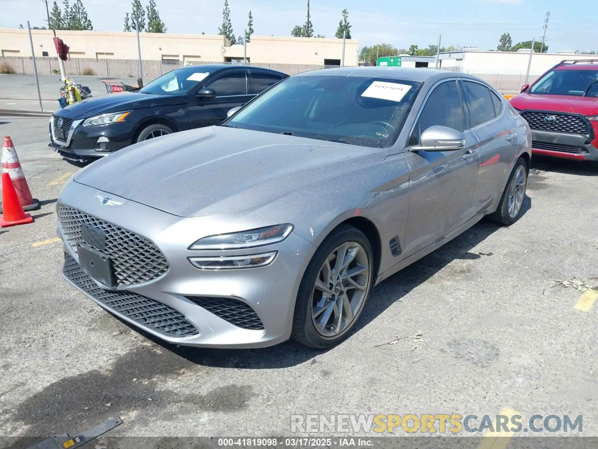 2 Photograph of a damaged car KMTG34TA1NU092710 GENESIS G70 2022