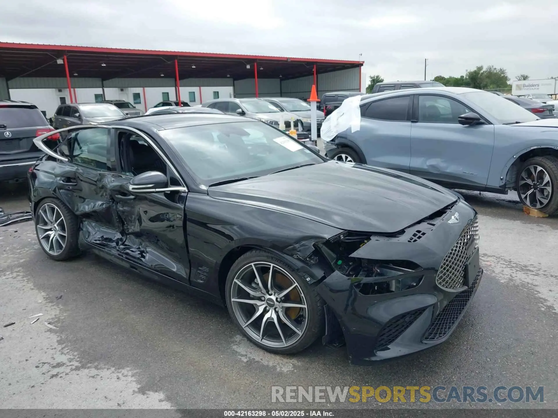 1 Photograph of a damaged car KMTG34TA2NU103715 GENESIS G70 2022