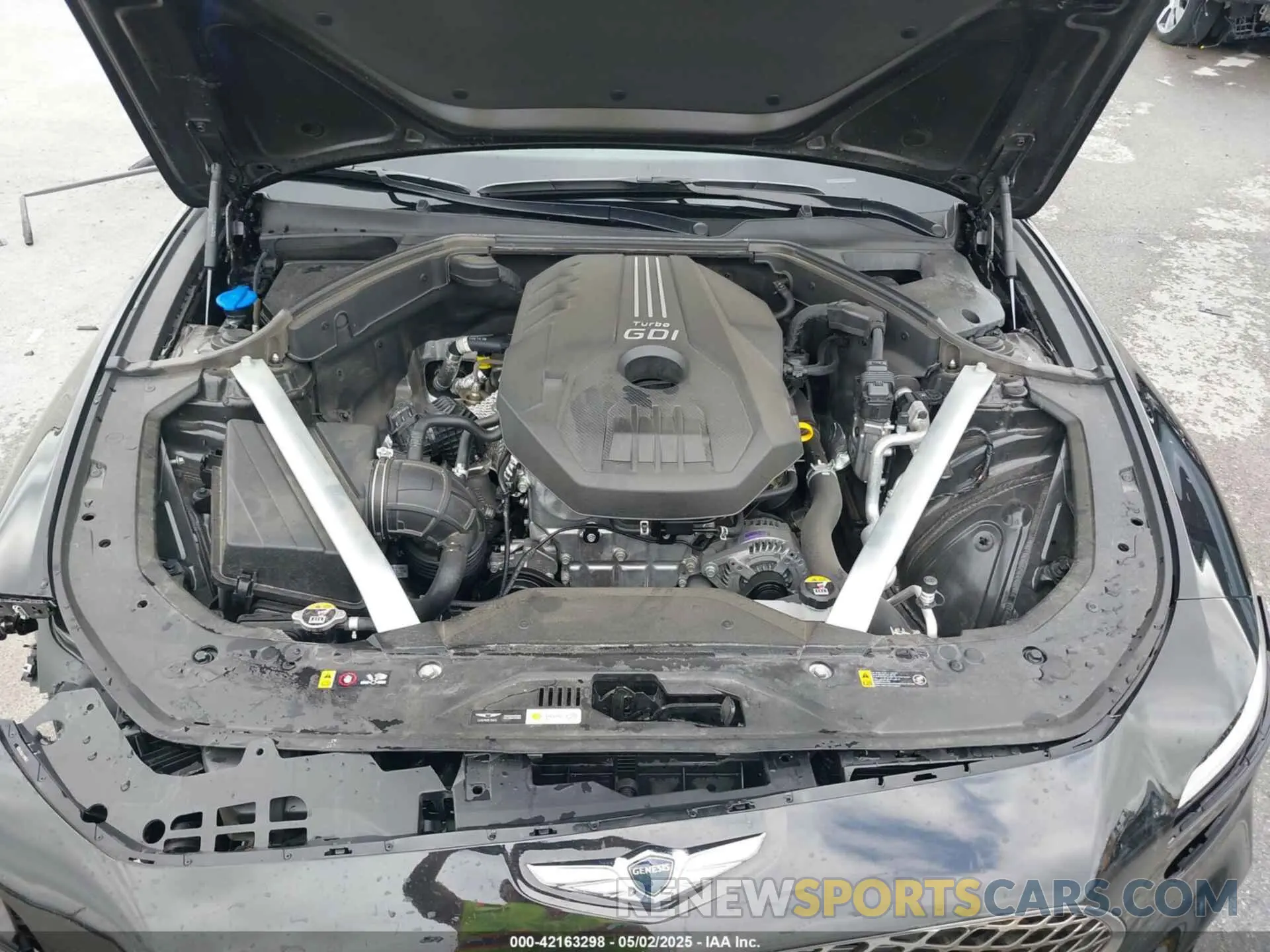 10 Photograph of a damaged car KMTG34TA2NU103715 GENESIS G70 2022