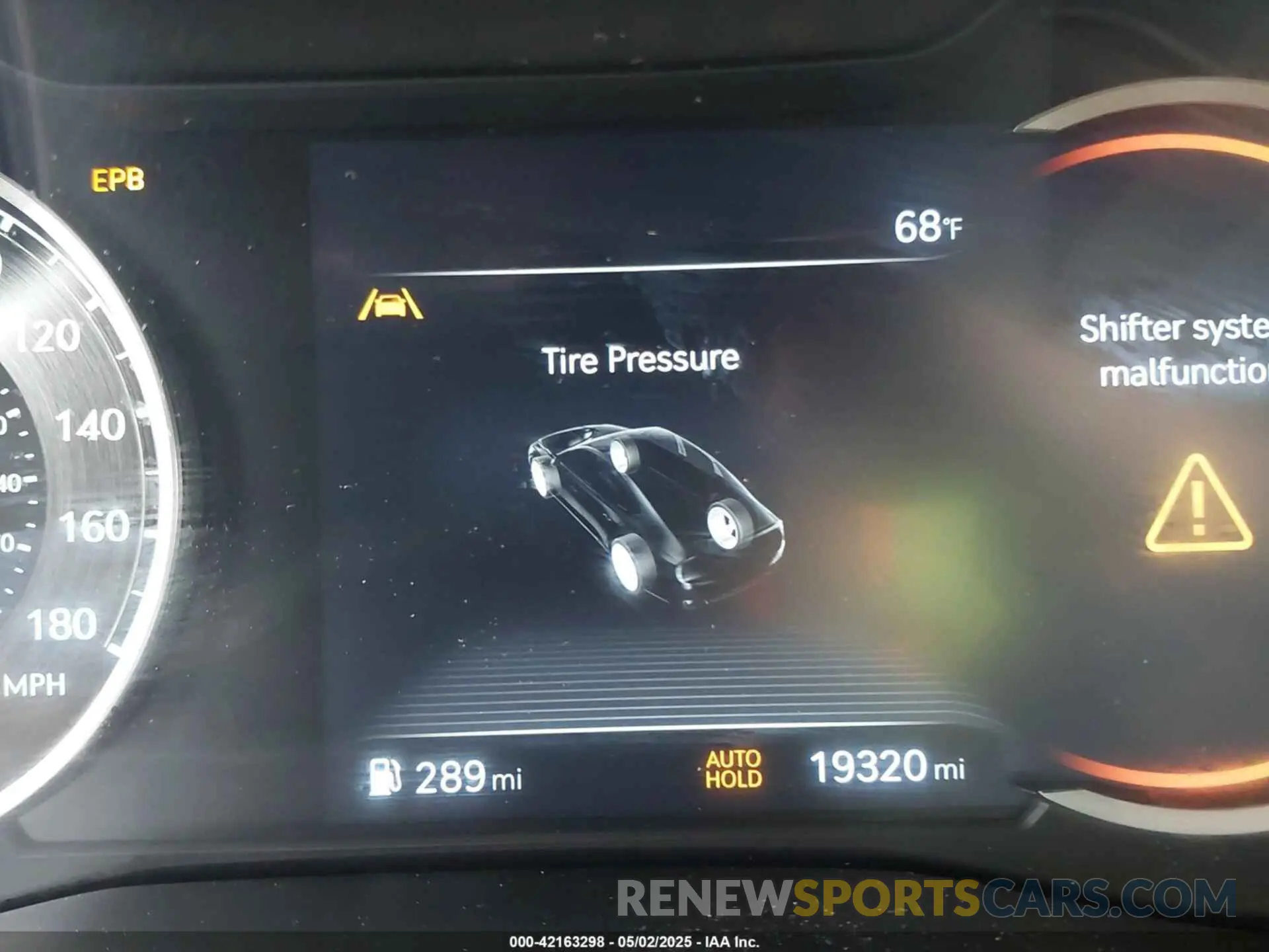 16 Photograph of a damaged car KMTG34TA2NU103715 GENESIS G70 2022
