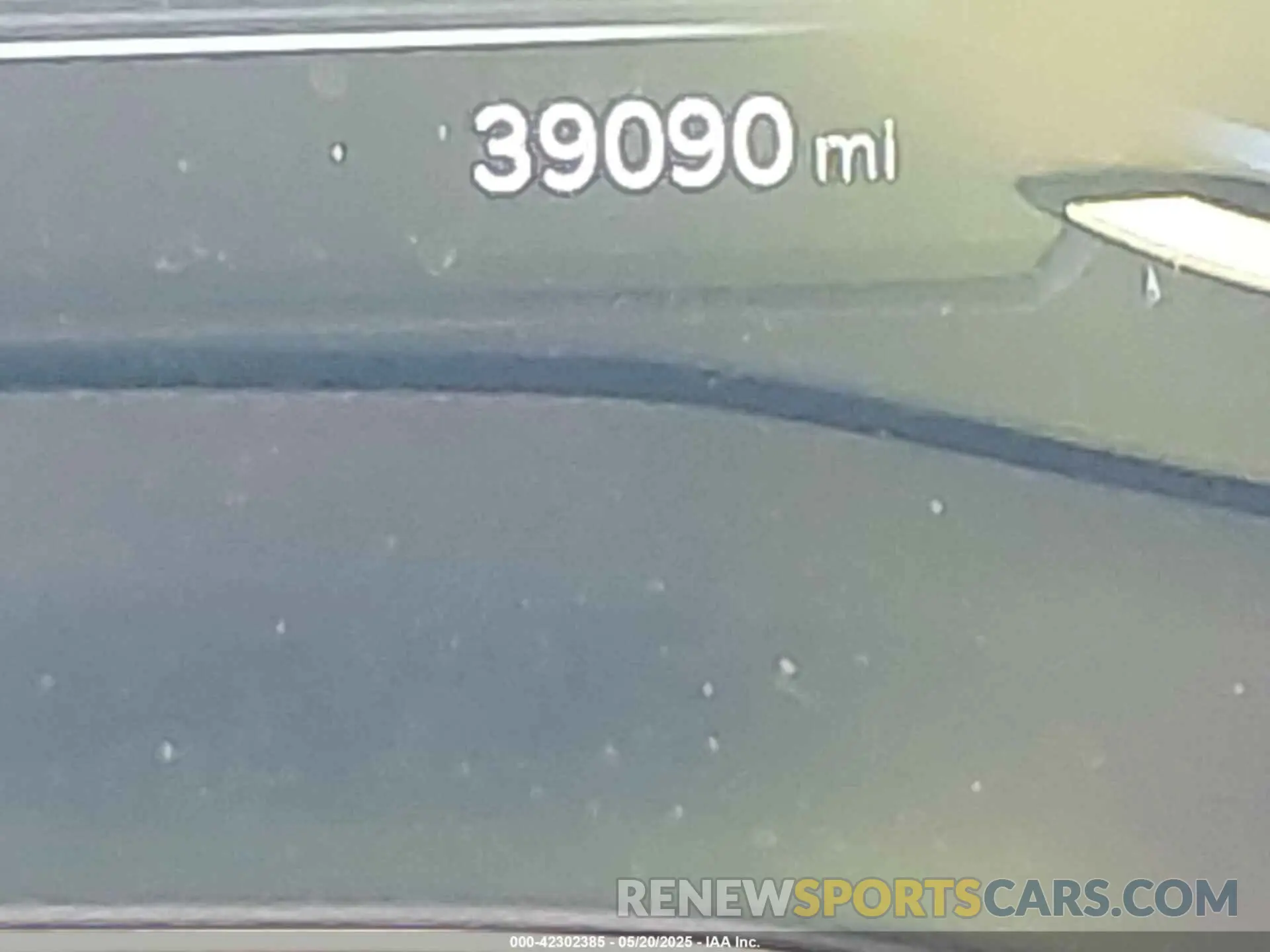 16 Photograph of a damaged car KMTG34TA2NU103990 GENESIS G70 2022