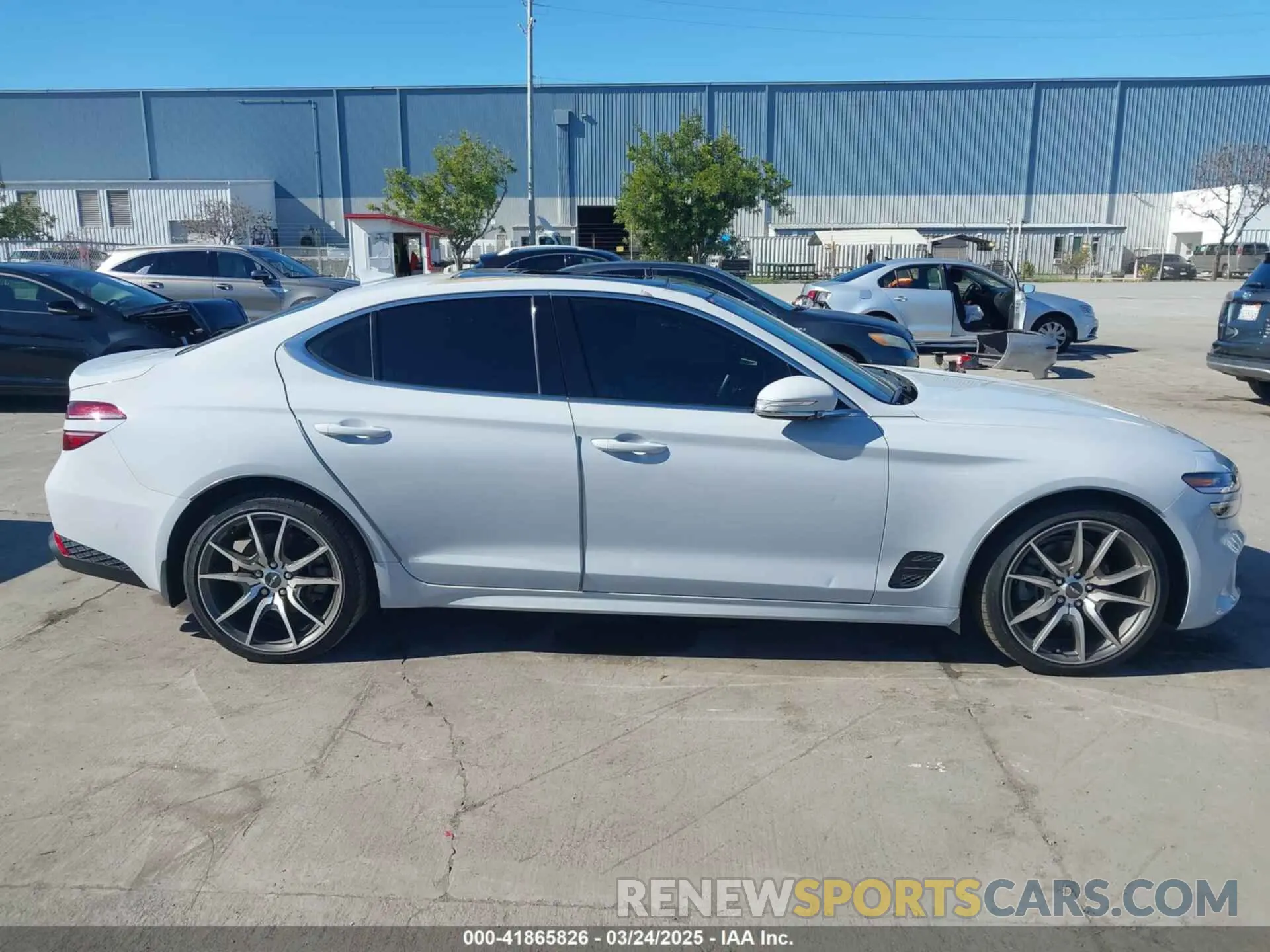 12 Photograph of a damaged car KMTG34TA4NU089493 GENESIS G70 2022