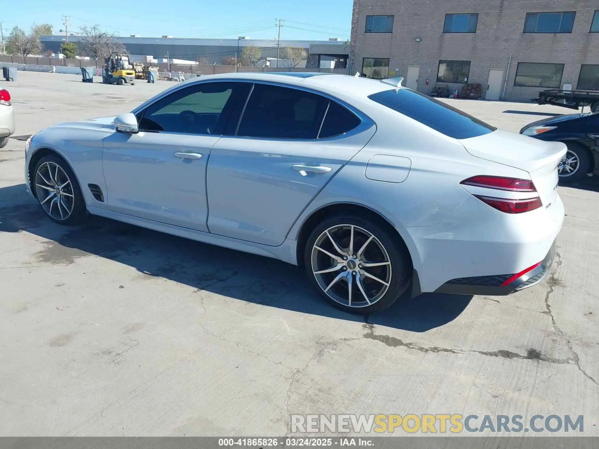 3 Photograph of a damaged car KMTG34TA4NU089493 GENESIS G70 2022