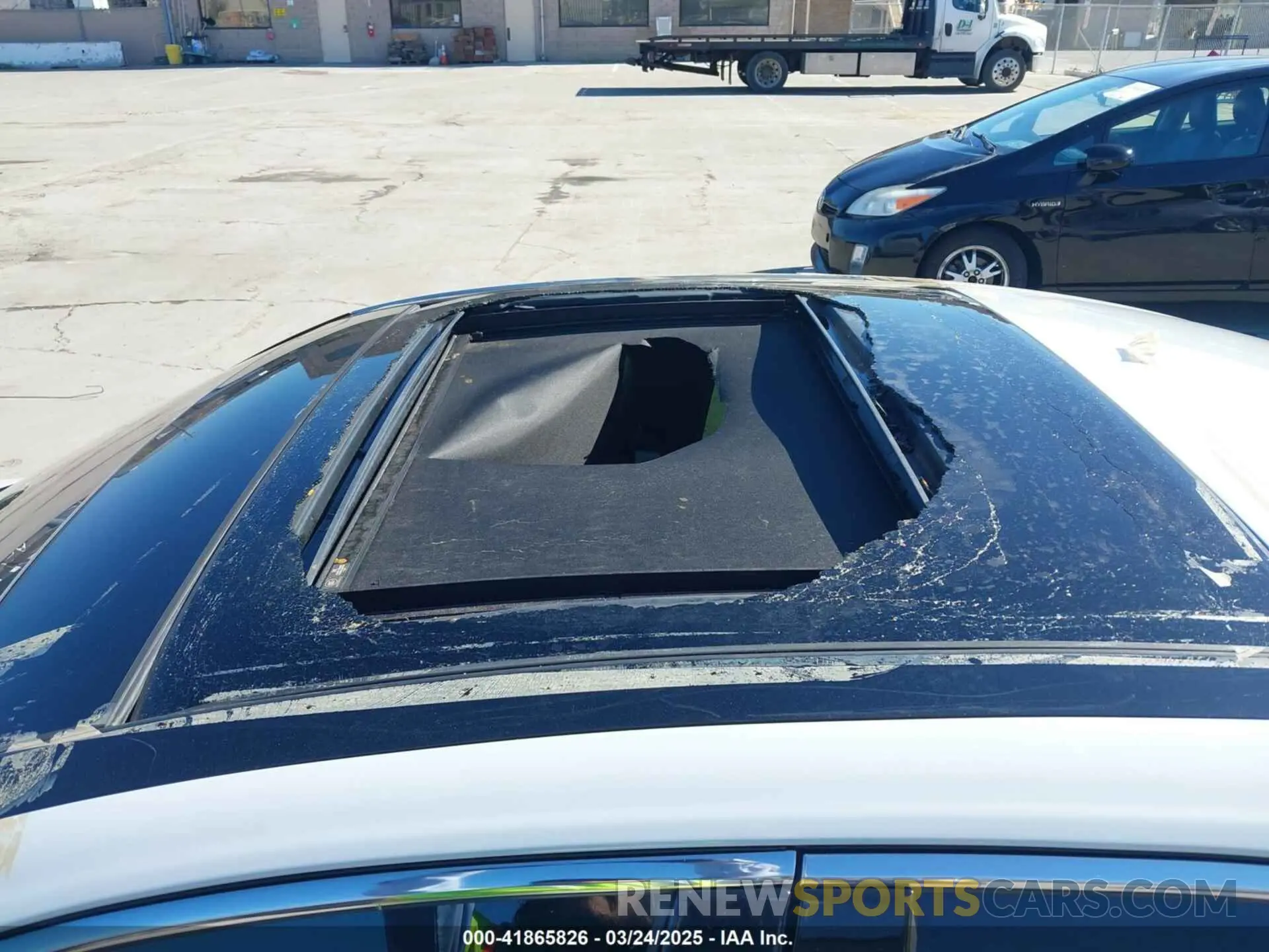 6 Photograph of a damaged car KMTG34TA4NU089493 GENESIS G70 2022