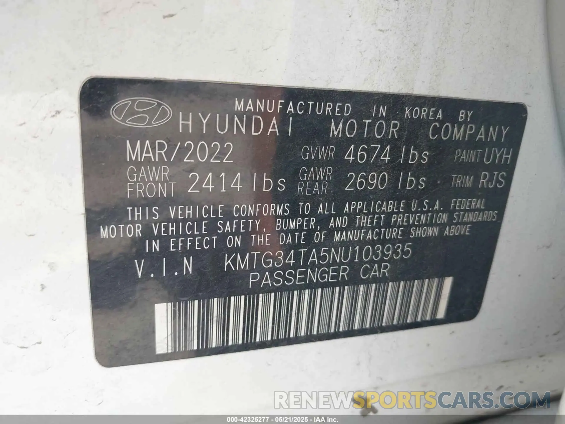 9 Photograph of a damaged car KMTG34TA5NU103935 GENESIS G70 2022