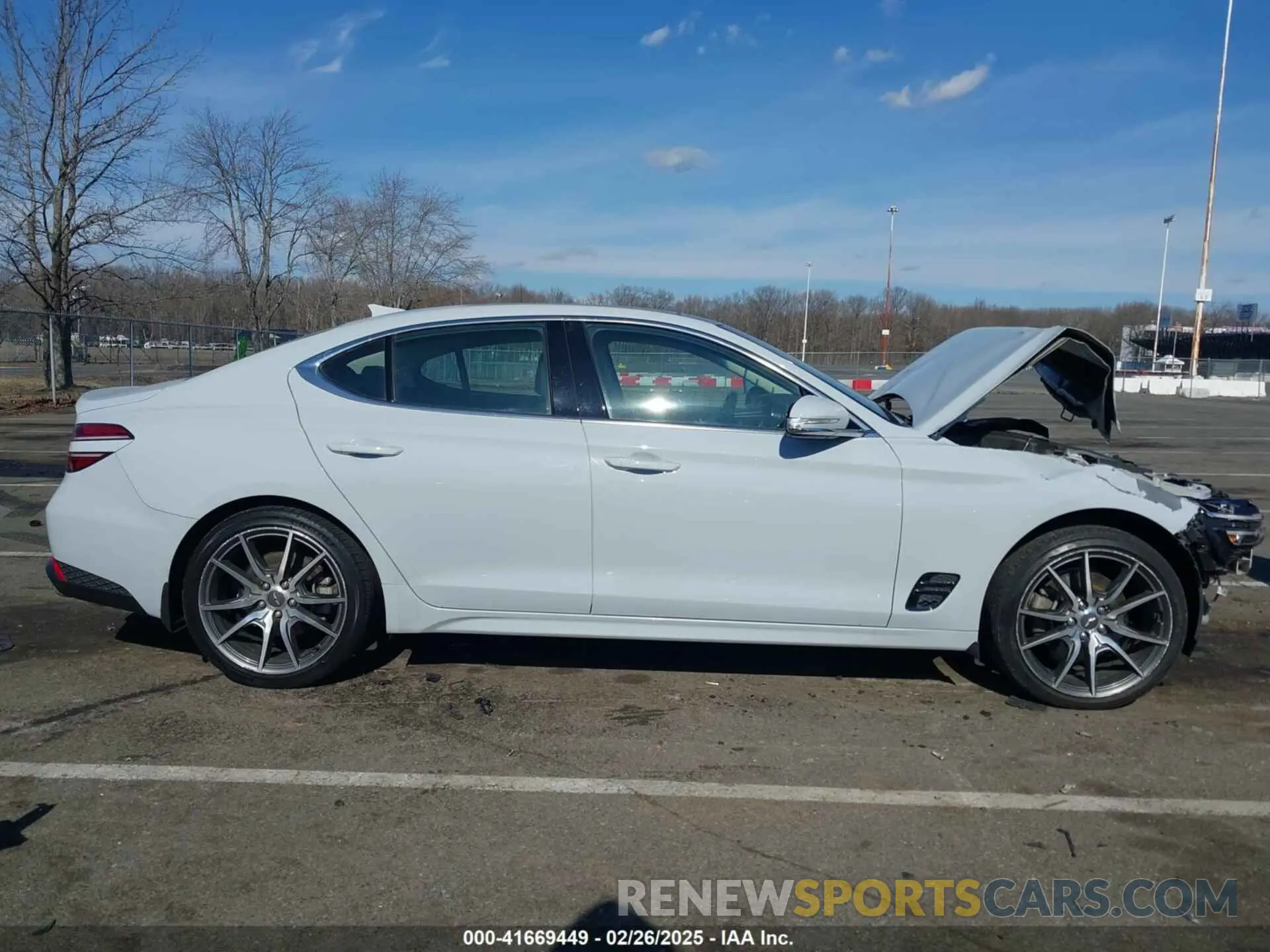 13 Photograph of a damaged car KMTG34TA7NU098169 GENESIS G70 2022
