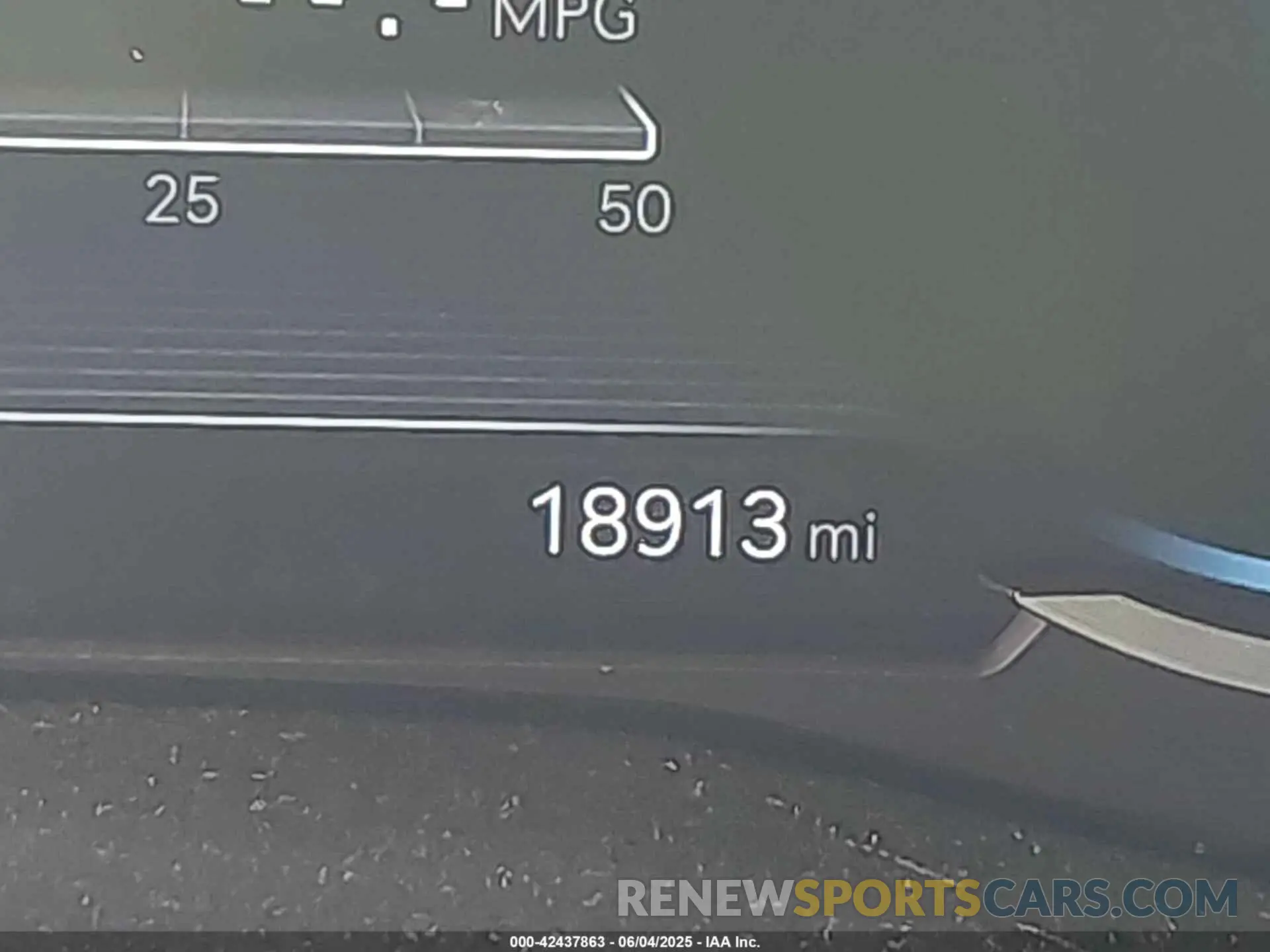 15 Photograph of a damaged car KMTG34TA9NU090218 GENESIS G70 2022