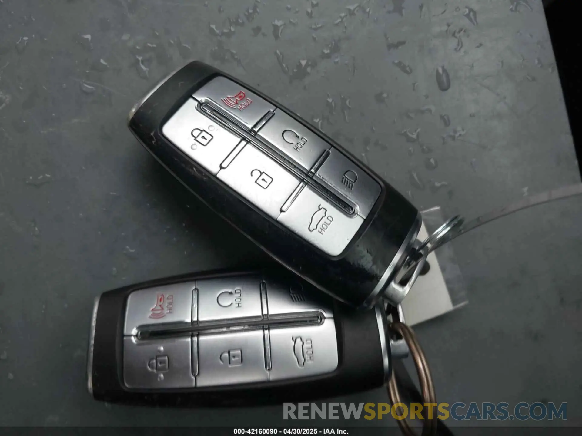 11 Photograph of a damaged car KMTG54TE1NU095944 GENESIS G70 2022