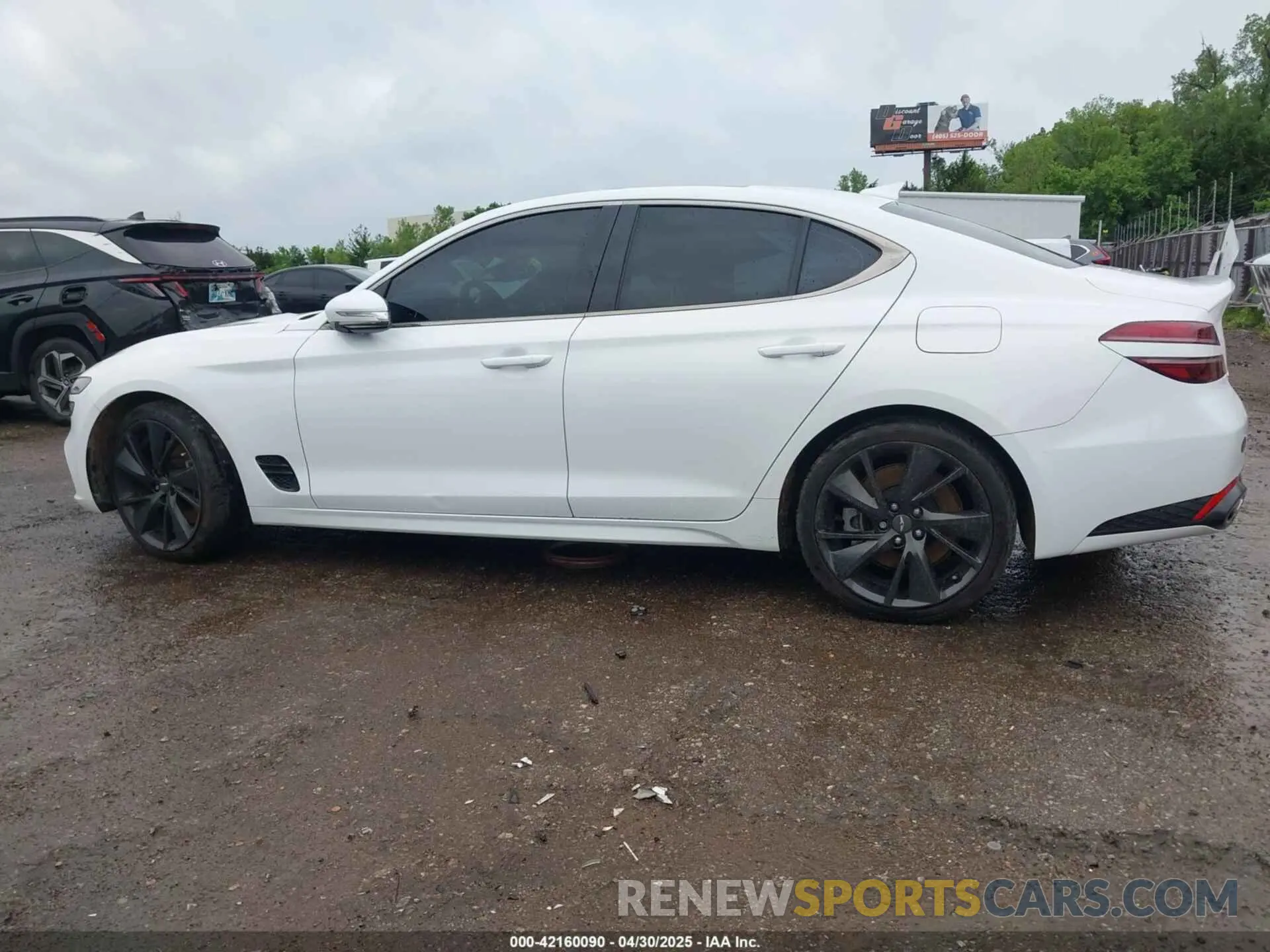 14 Photograph of a damaged car KMTG54TE1NU095944 GENESIS G70 2022