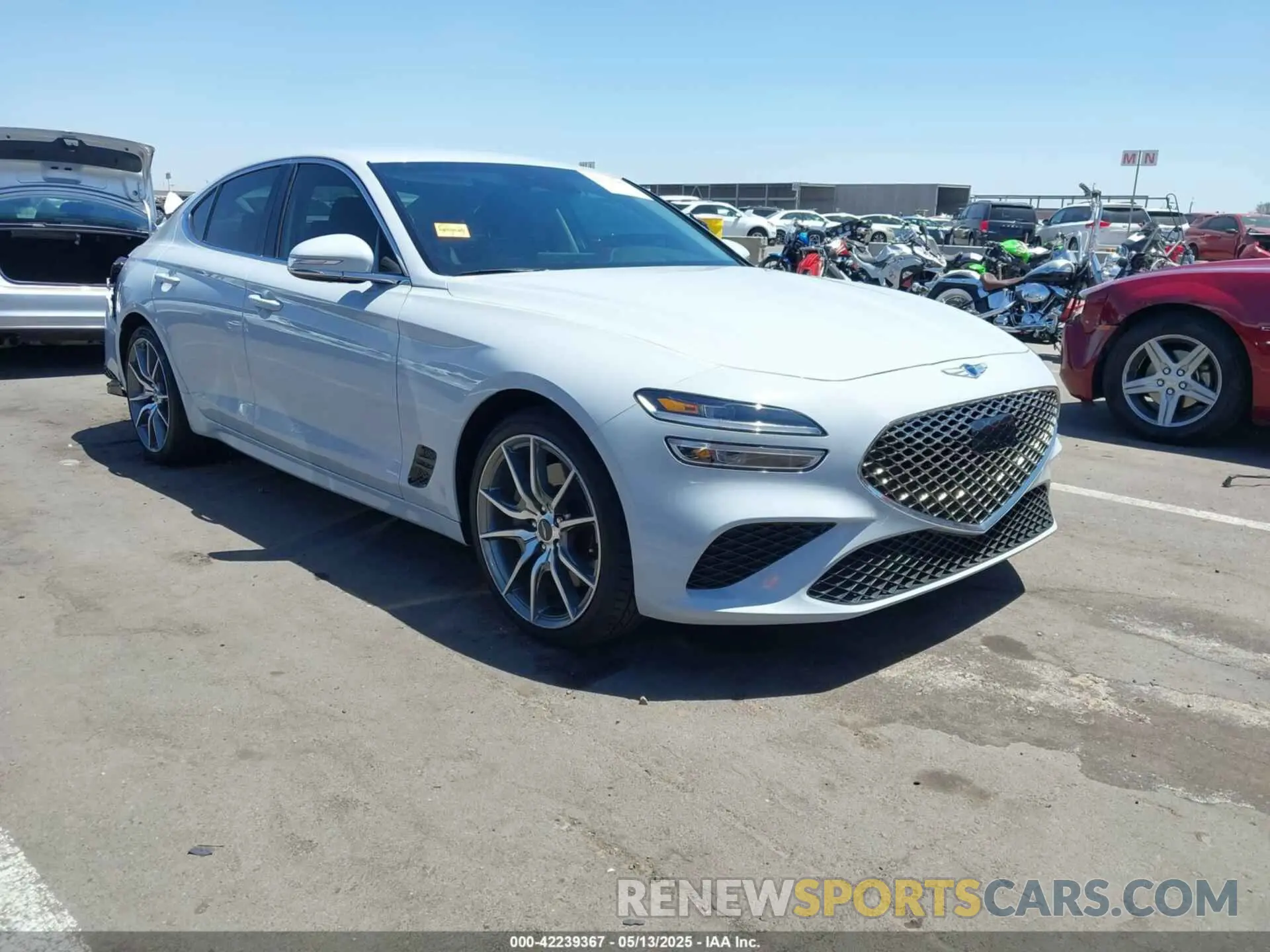 1 Photograph of a damaged car KMTG54TE7NU084771 GENESIS G70 2022