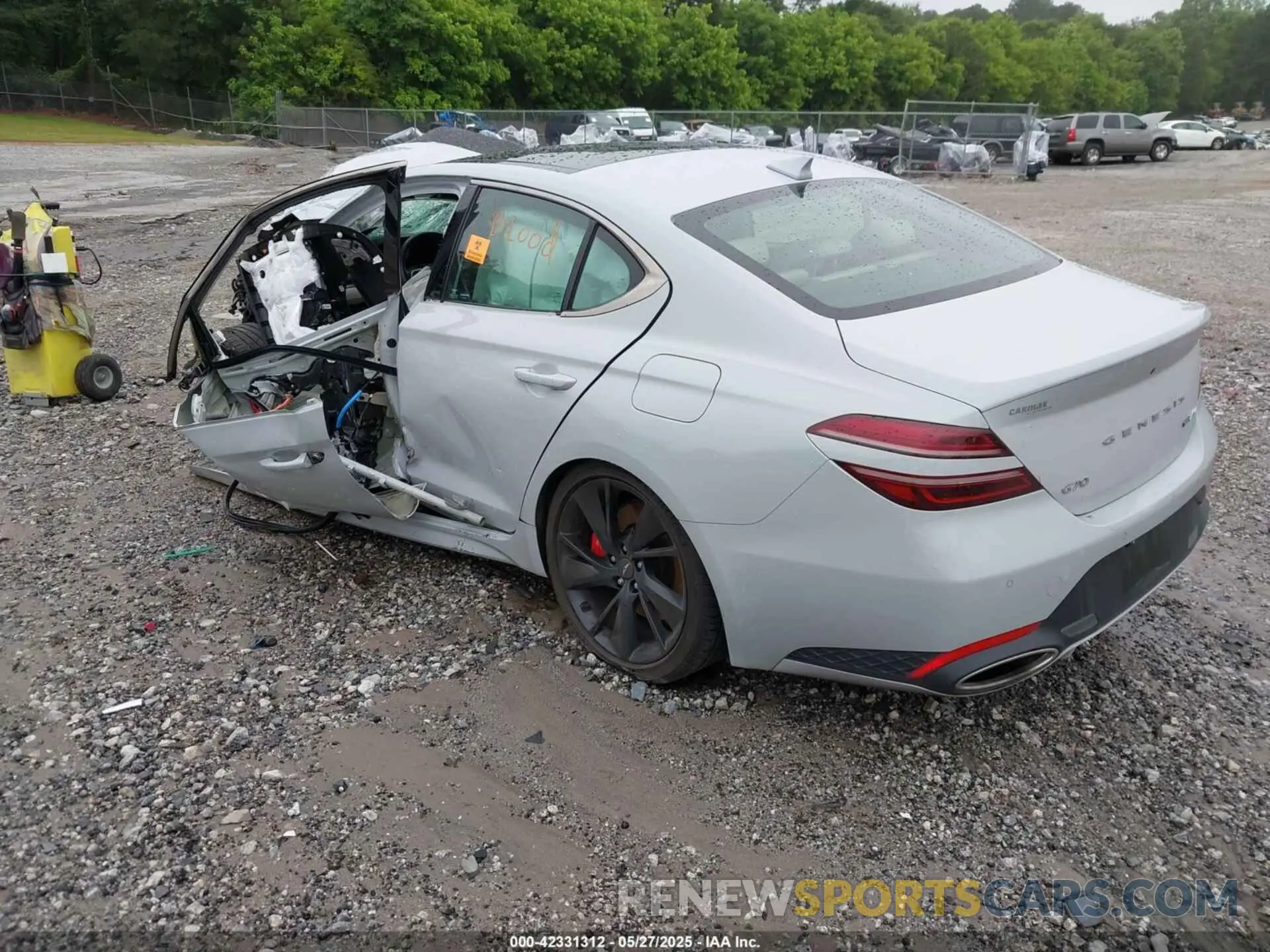 3 Photograph of a damaged car KMTG54TE8NU083094 GENESIS G70 2022
