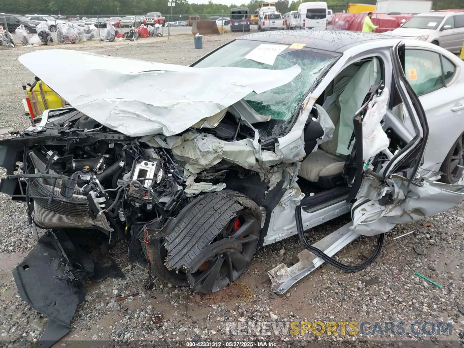 6 Photograph of a damaged car KMTG54TE8NU083094 GENESIS G70 2022