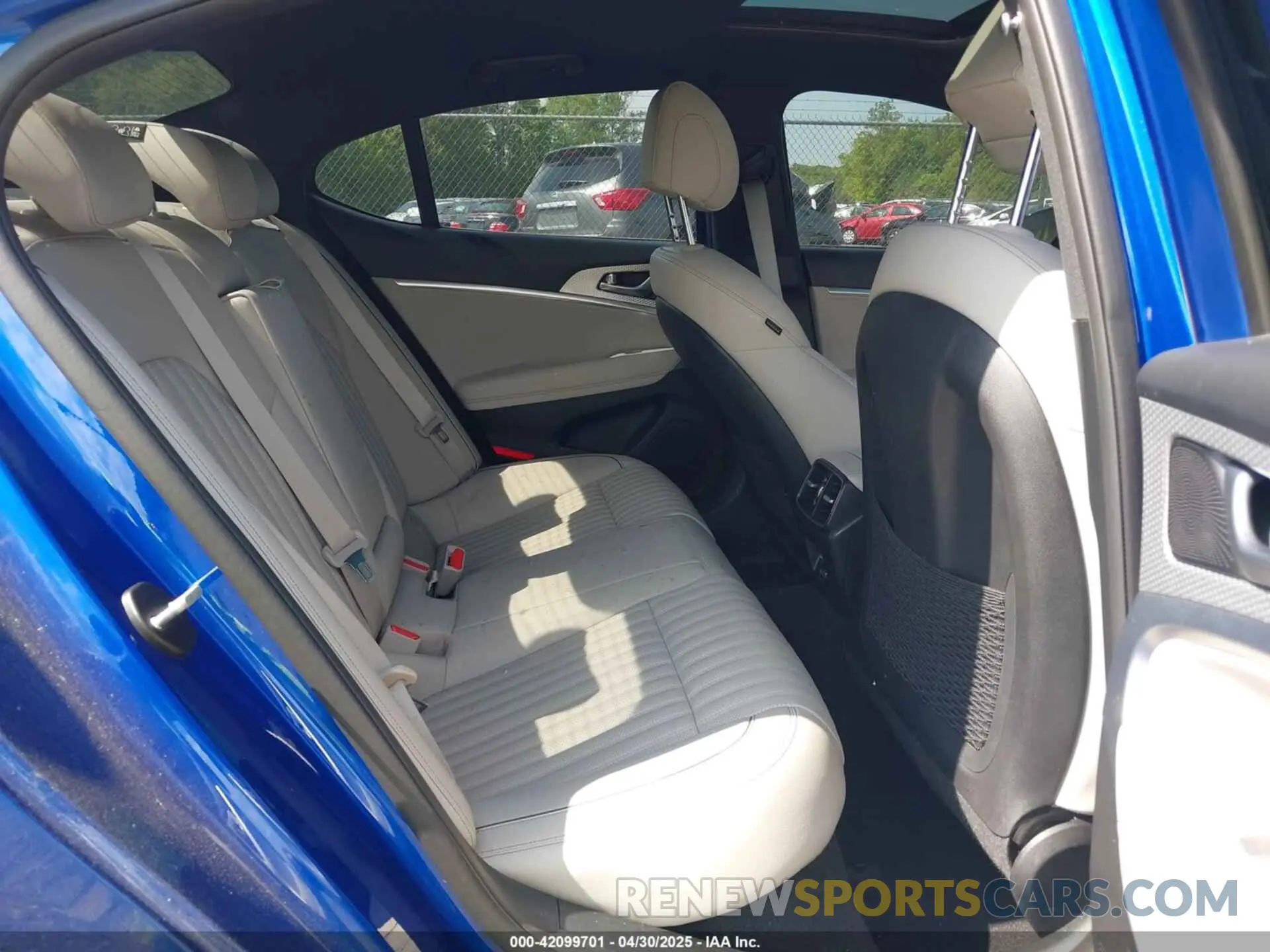 8 Photograph of a damaged car KMTG34TA2PU115639 GENESIS G70 2023