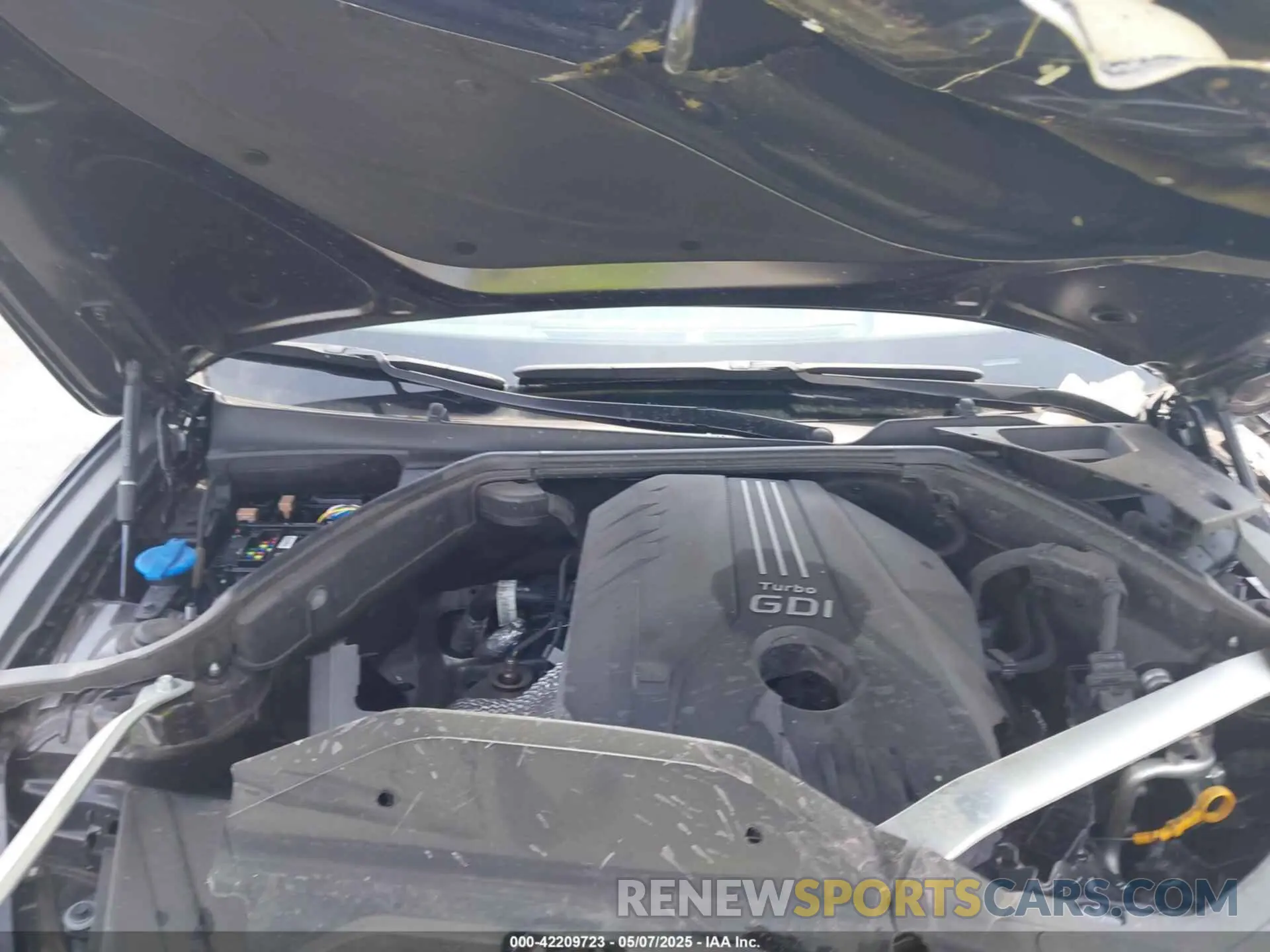 10 Photograph of a damaged car KMTG34TA4PU135164 GENESIS G70 2023