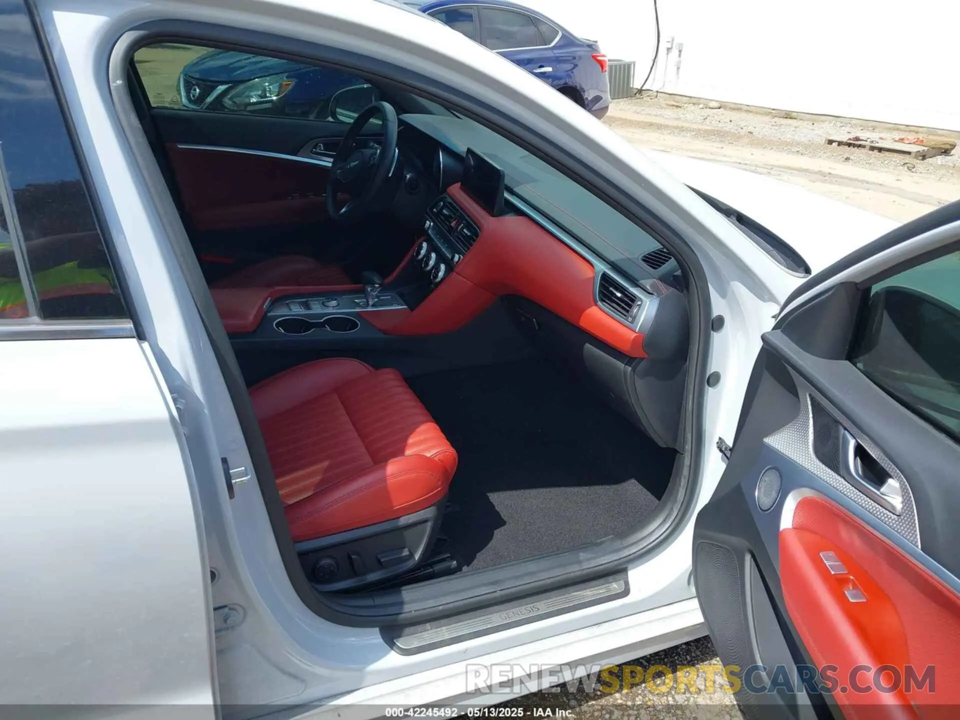 5 Photograph of a damaged car KMTG34TA6PU111805 GENESIS G70 2023